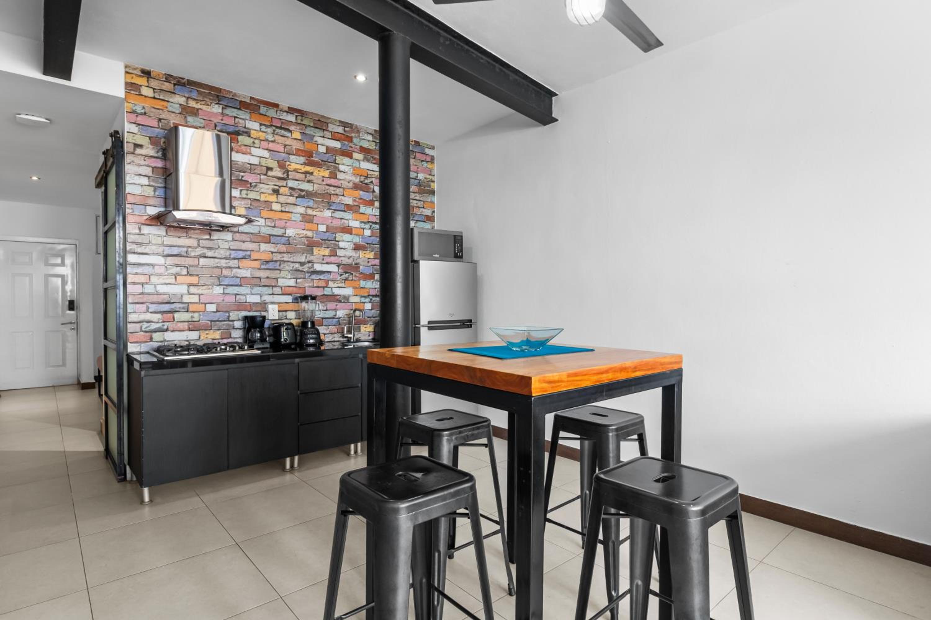 Stylish Apartment Near