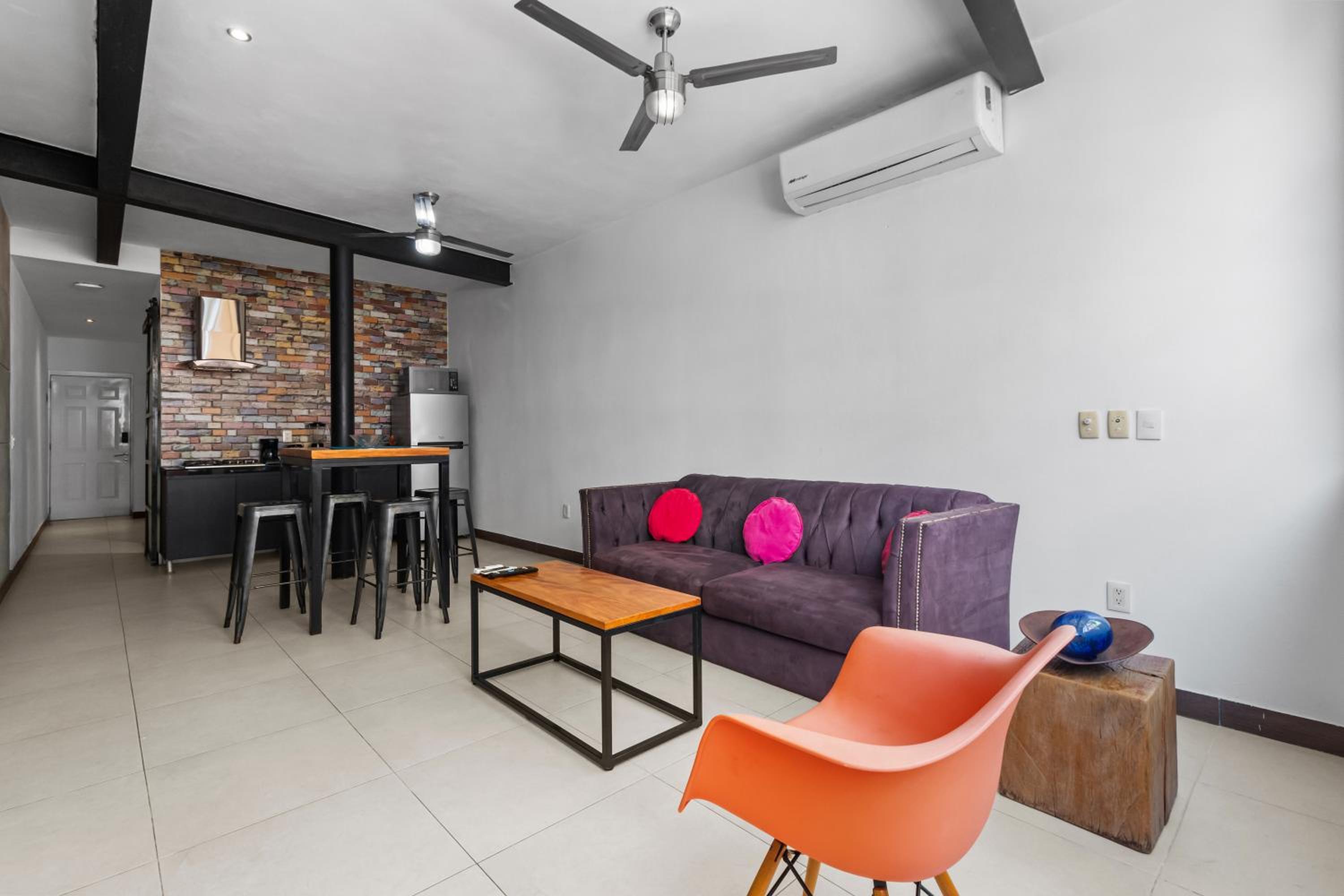 Stylish Apartment Near