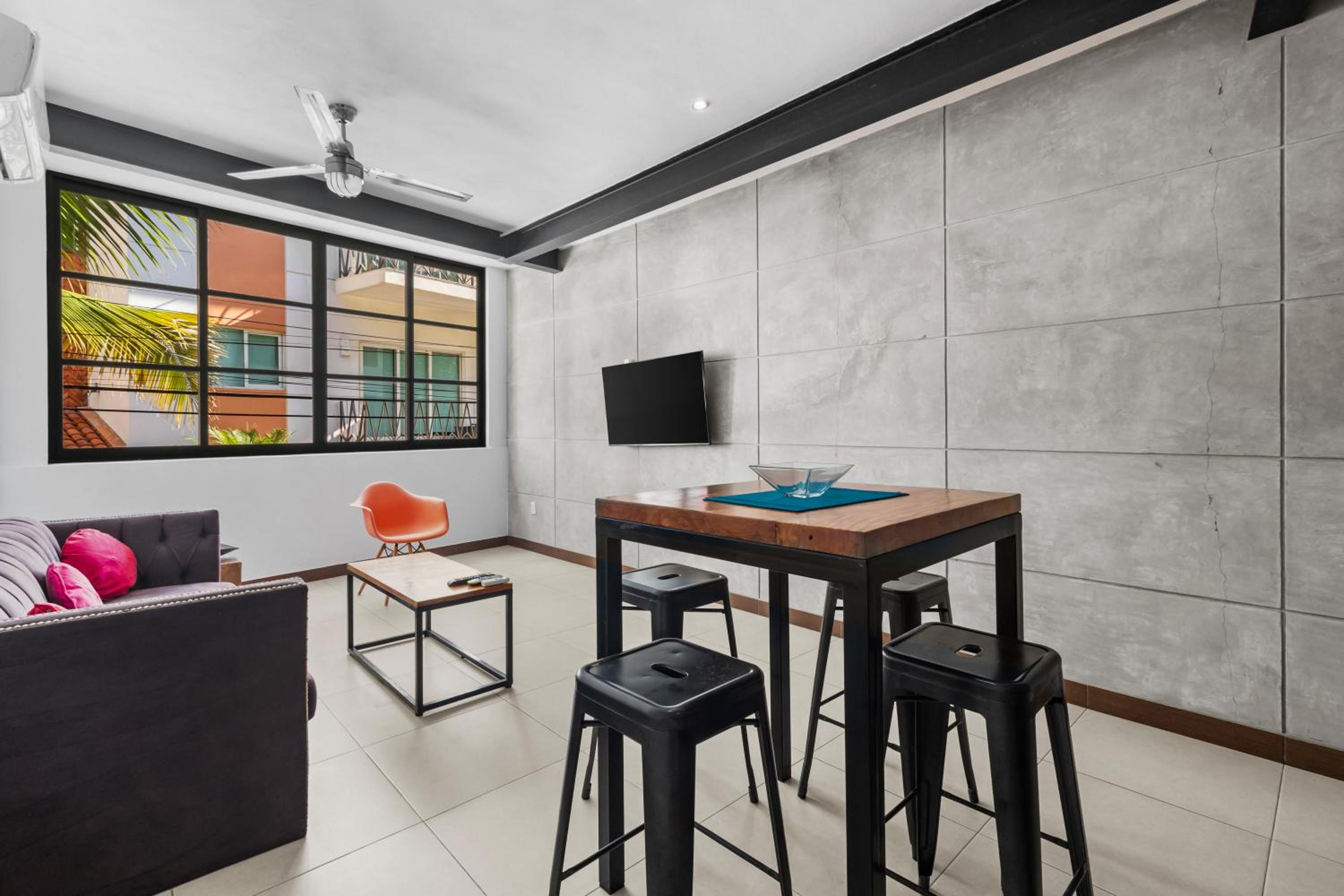 Stylish Apartment Near