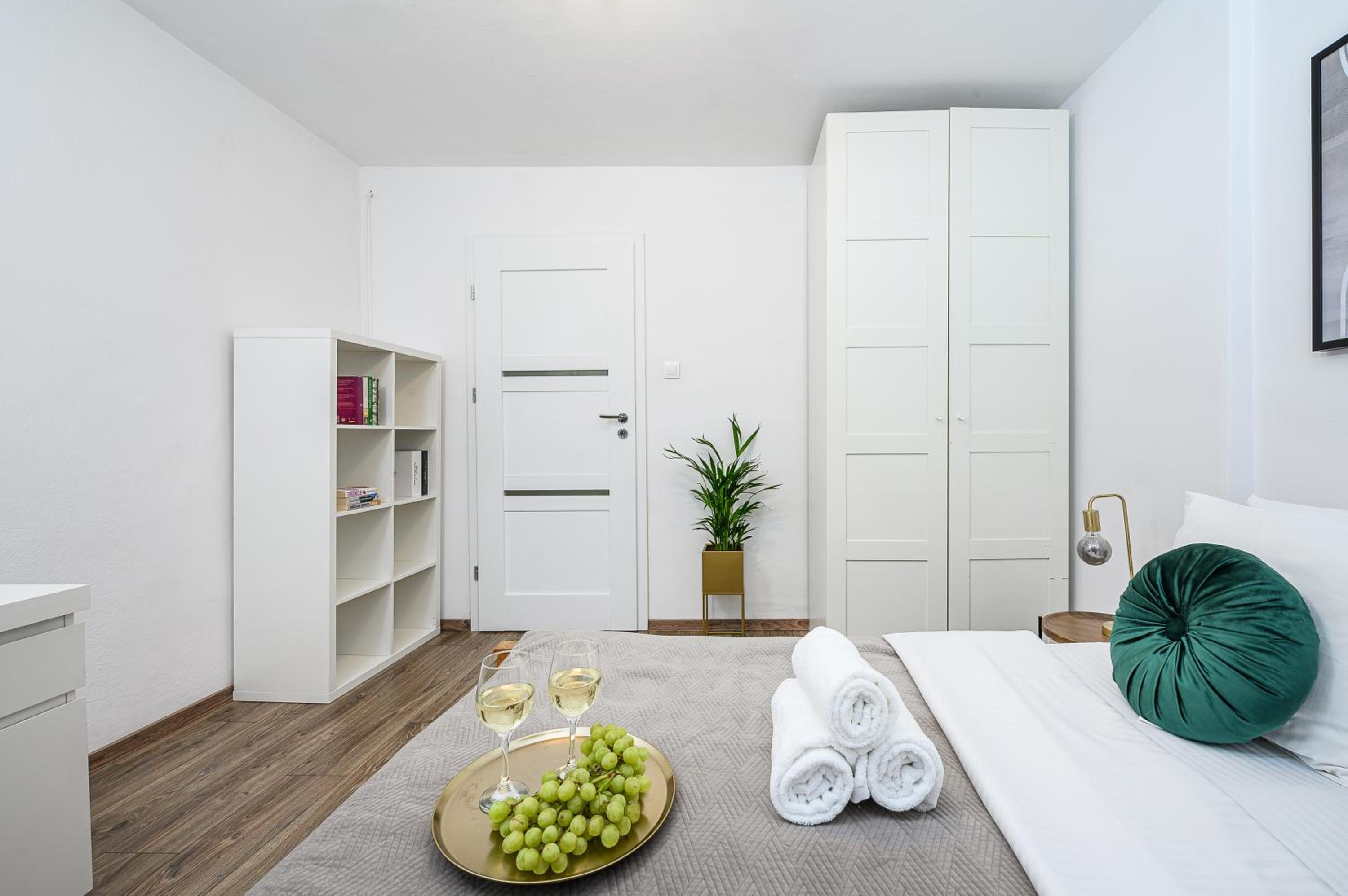 Lumina 3 room apartment in Warsaw