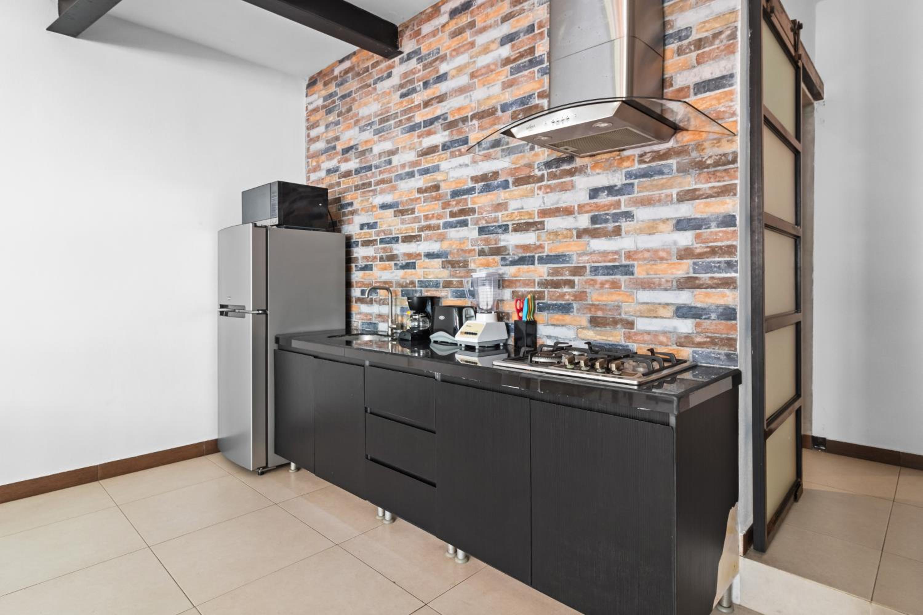 Stylish Apartment Near