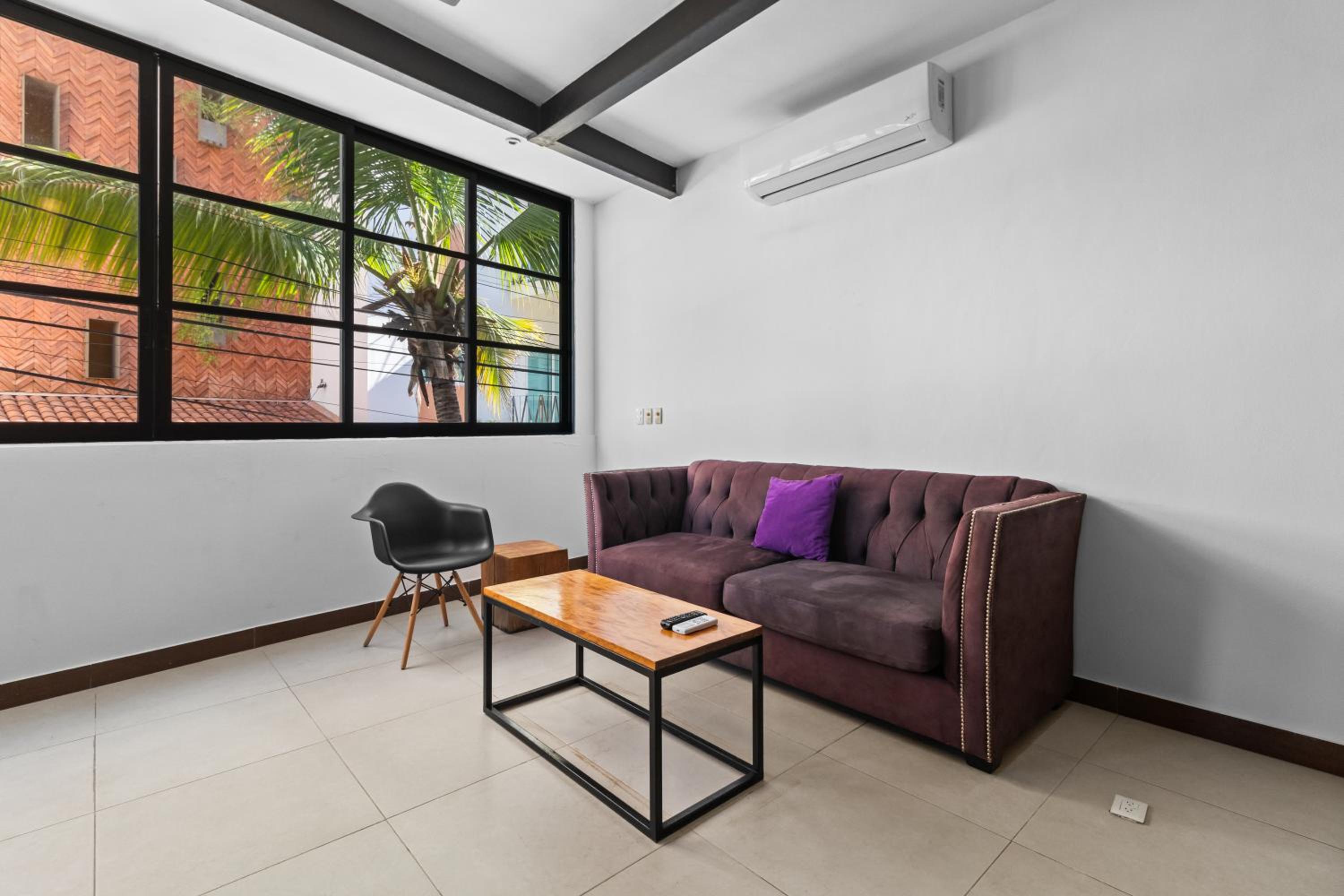 Stylish Apartment Near