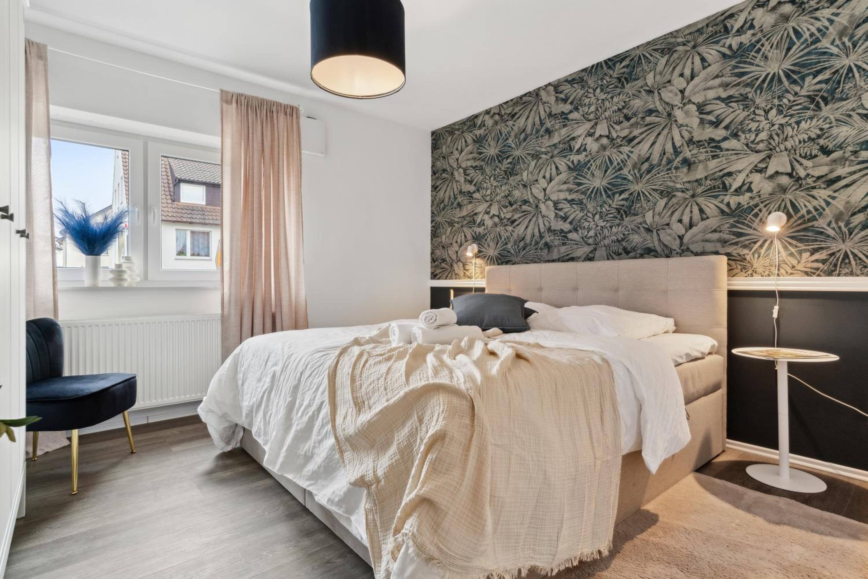 JUNE APARTMENTS stilvolle neue Apartments in Detmold - zentral, kostenfrei parken, 2 Schlafzimmer