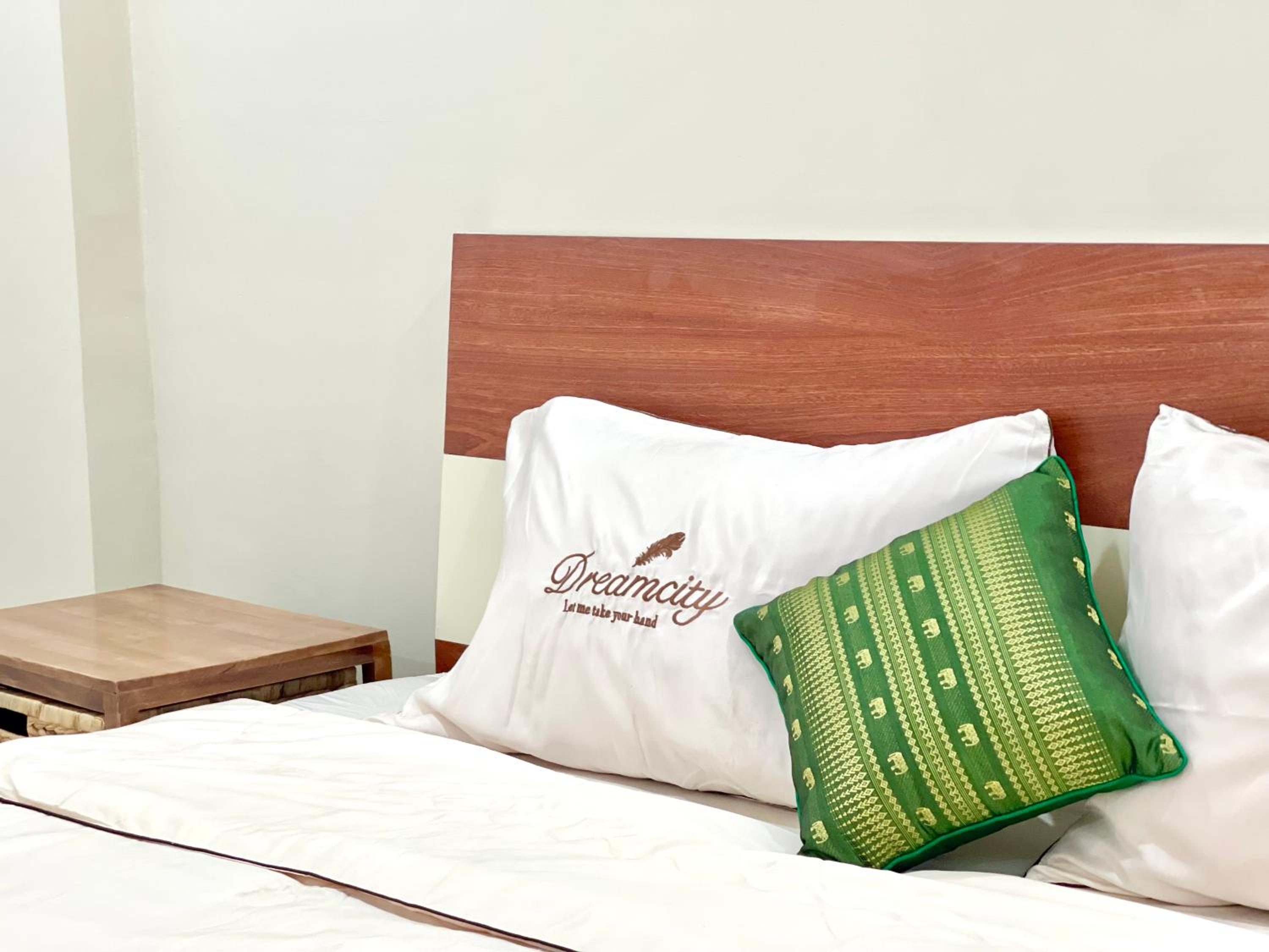 SKY VILLA - BKK Phnom Penh - Rooms & Apartments - FREE LAUNDRY
