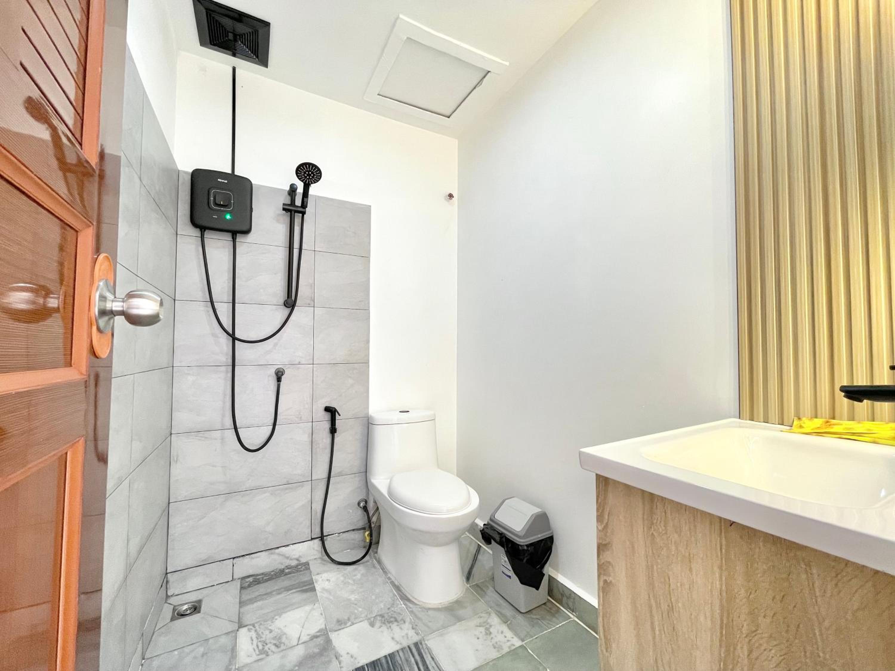SKY VILLA - BKK Phnom Penh - Rooms & Apartments - FREE LAUNDRY