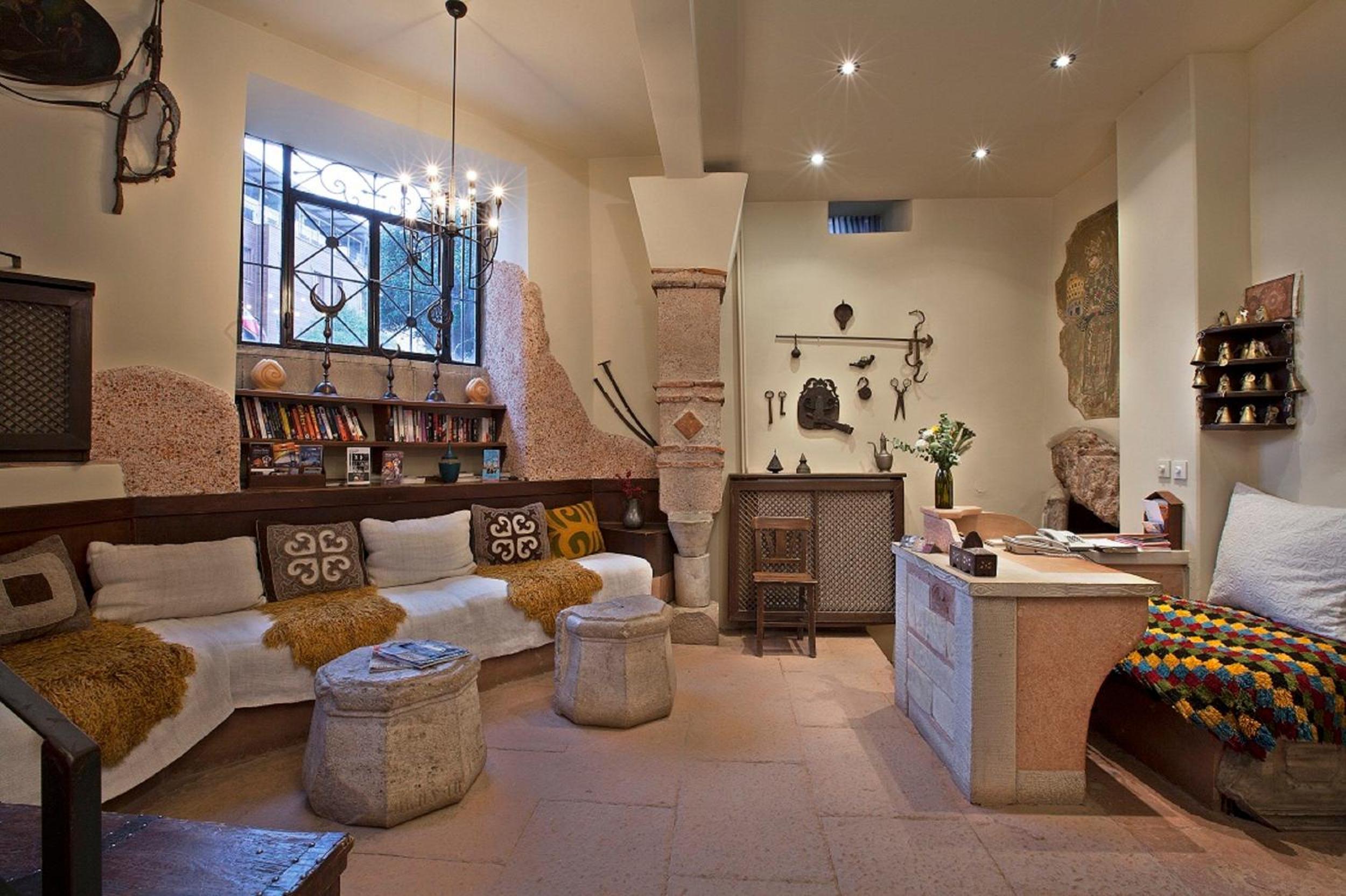 Hotel Empress Zoe - Image 22