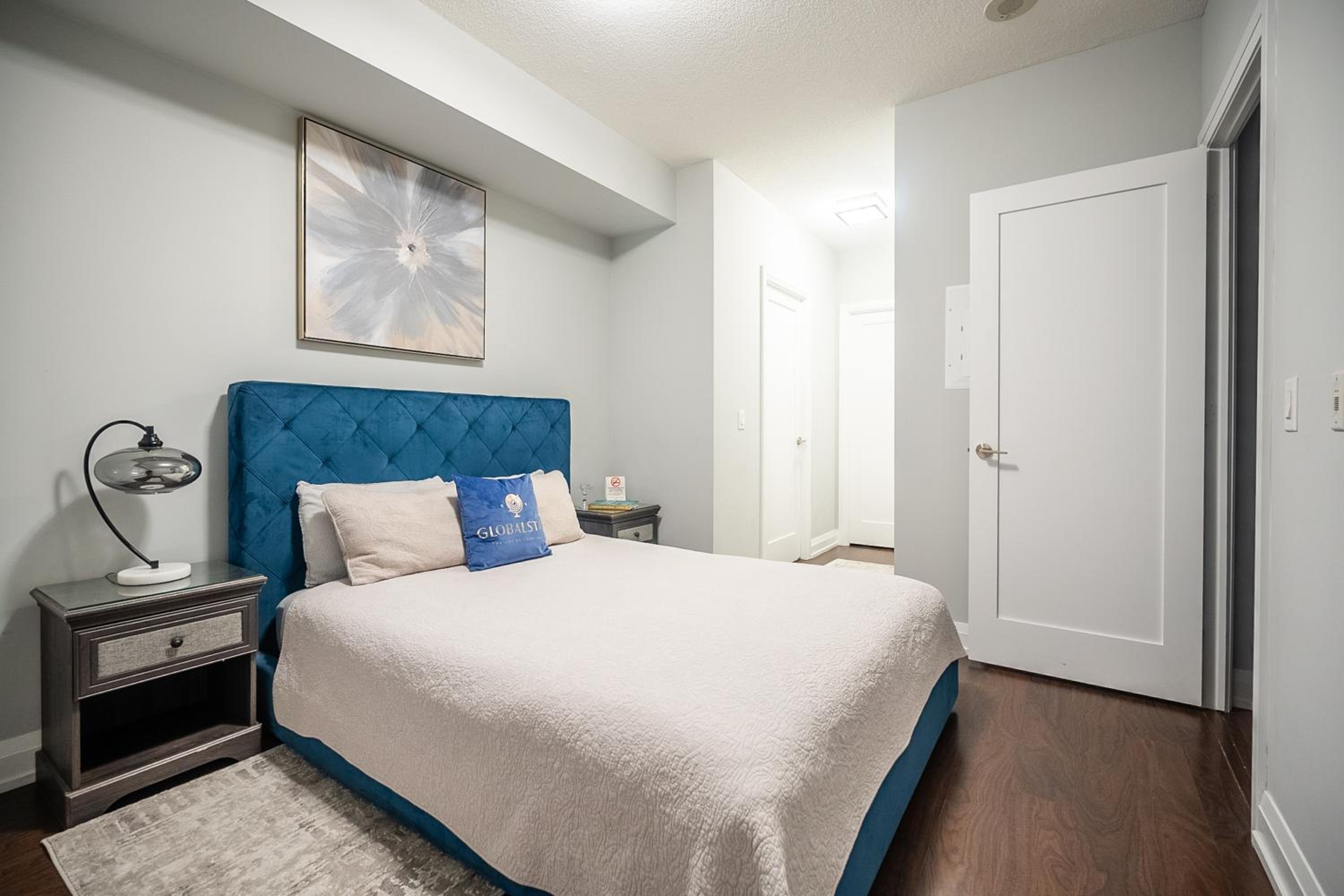 2 Bedroom 2 Bathroom Condo Sheppard Metro North York Toronto