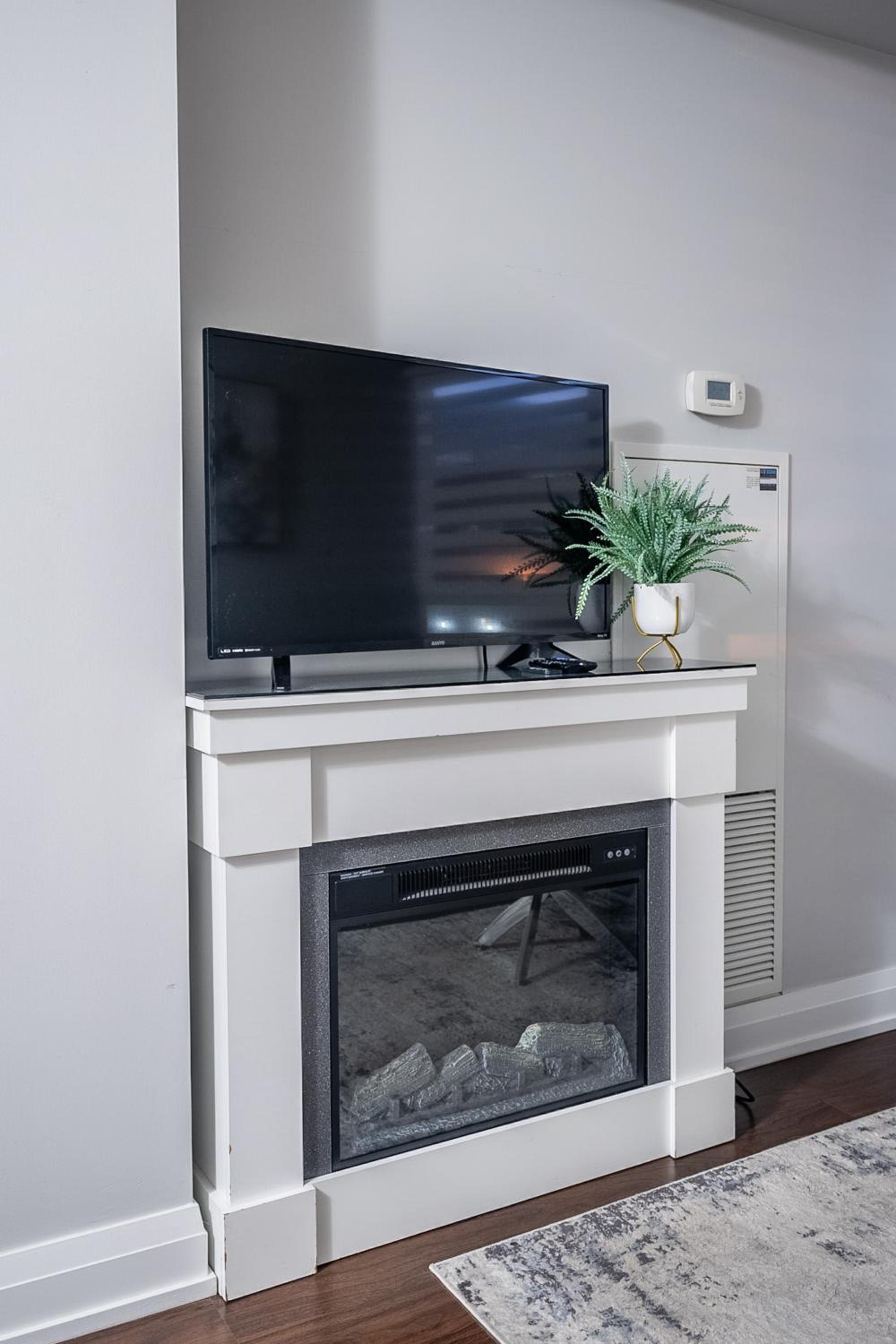 2 Bedroom 2 Bathroom Condo Sheppard Metro North York Toronto