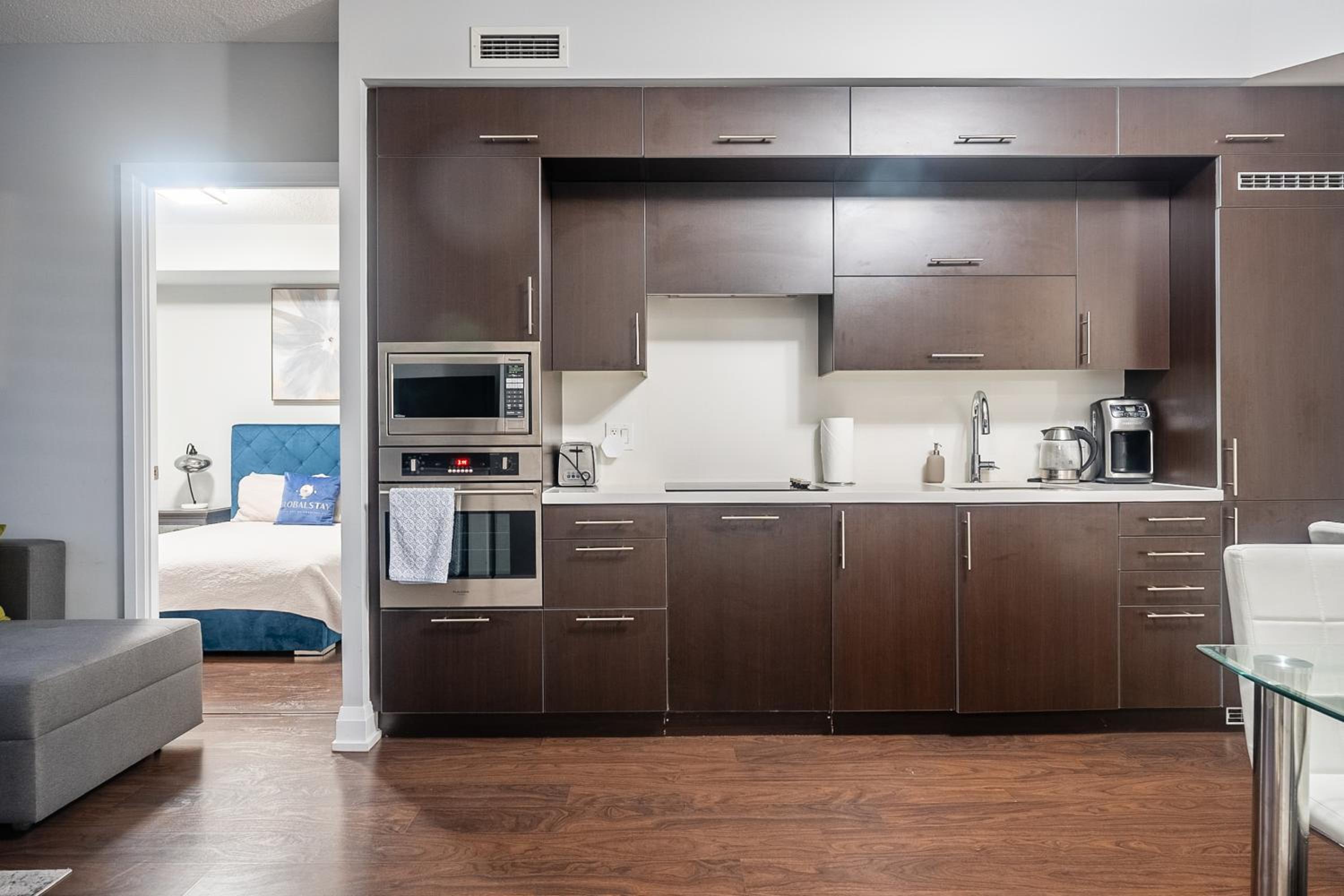 2 Bedroom 2 Bathroom Condo Sheppard Metro North York Toronto