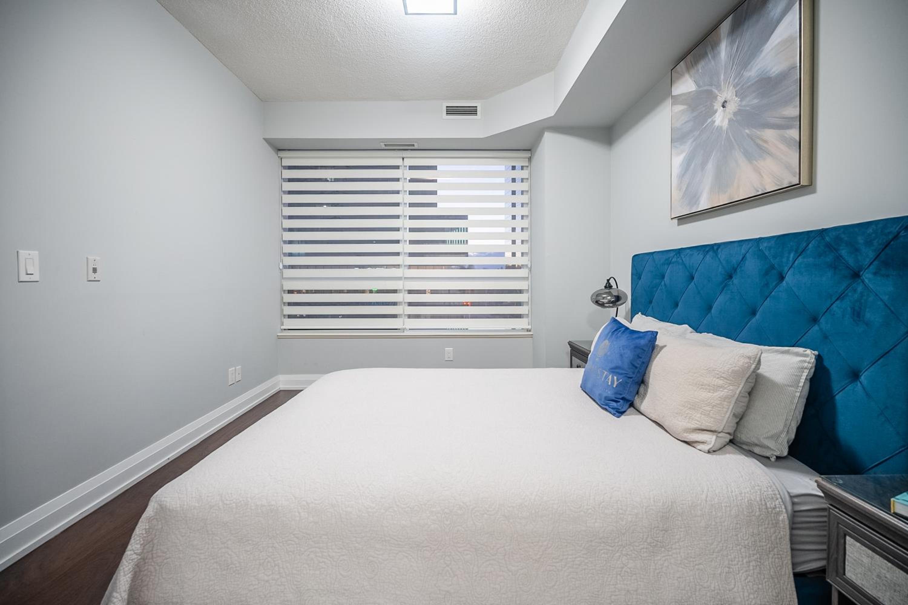 2 Bedroom 2 Bathroom Condo Sheppard Metro North York Toronto