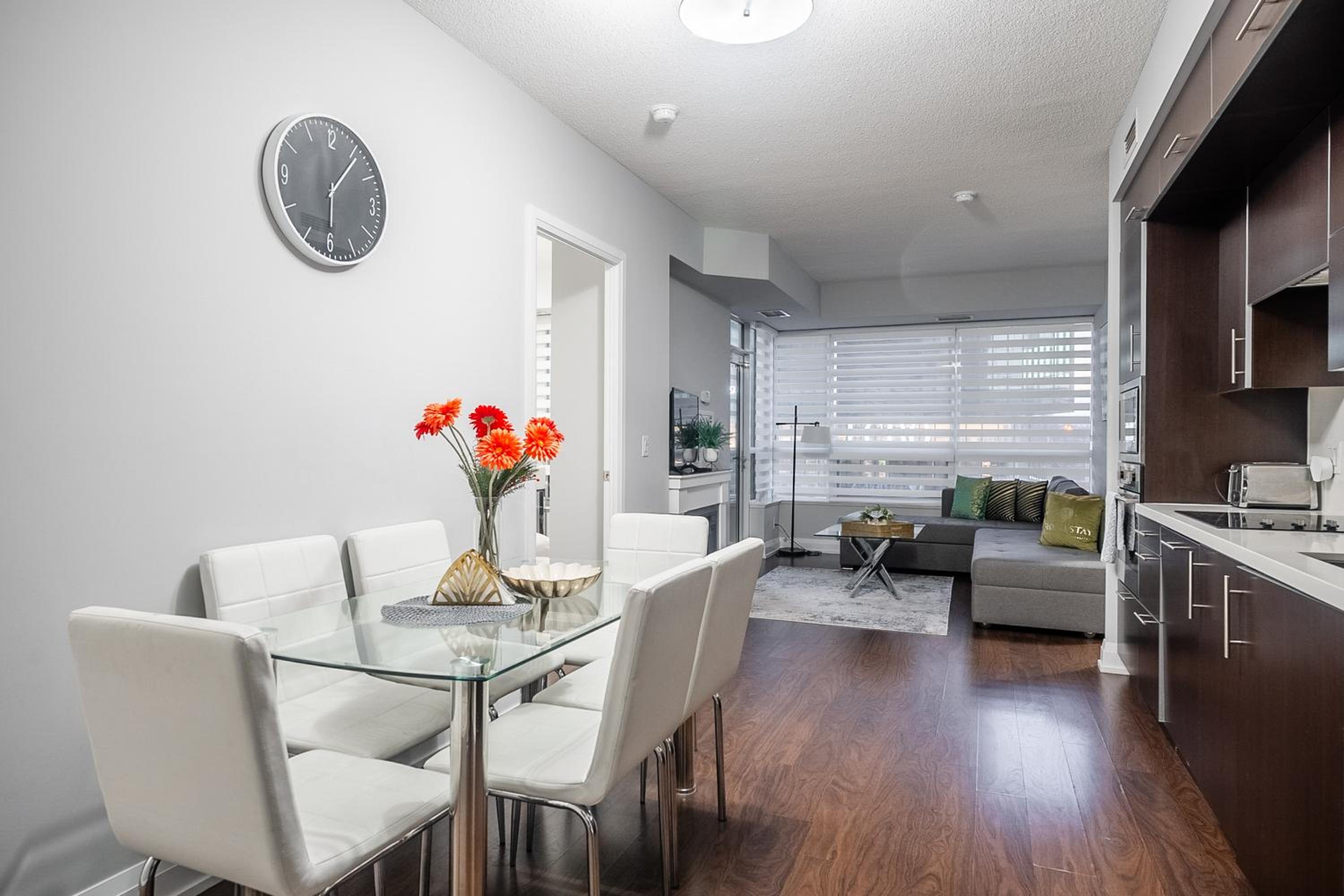 2 Bedroom 2 Bathroom Condo Sheppard Metro North York Toronto