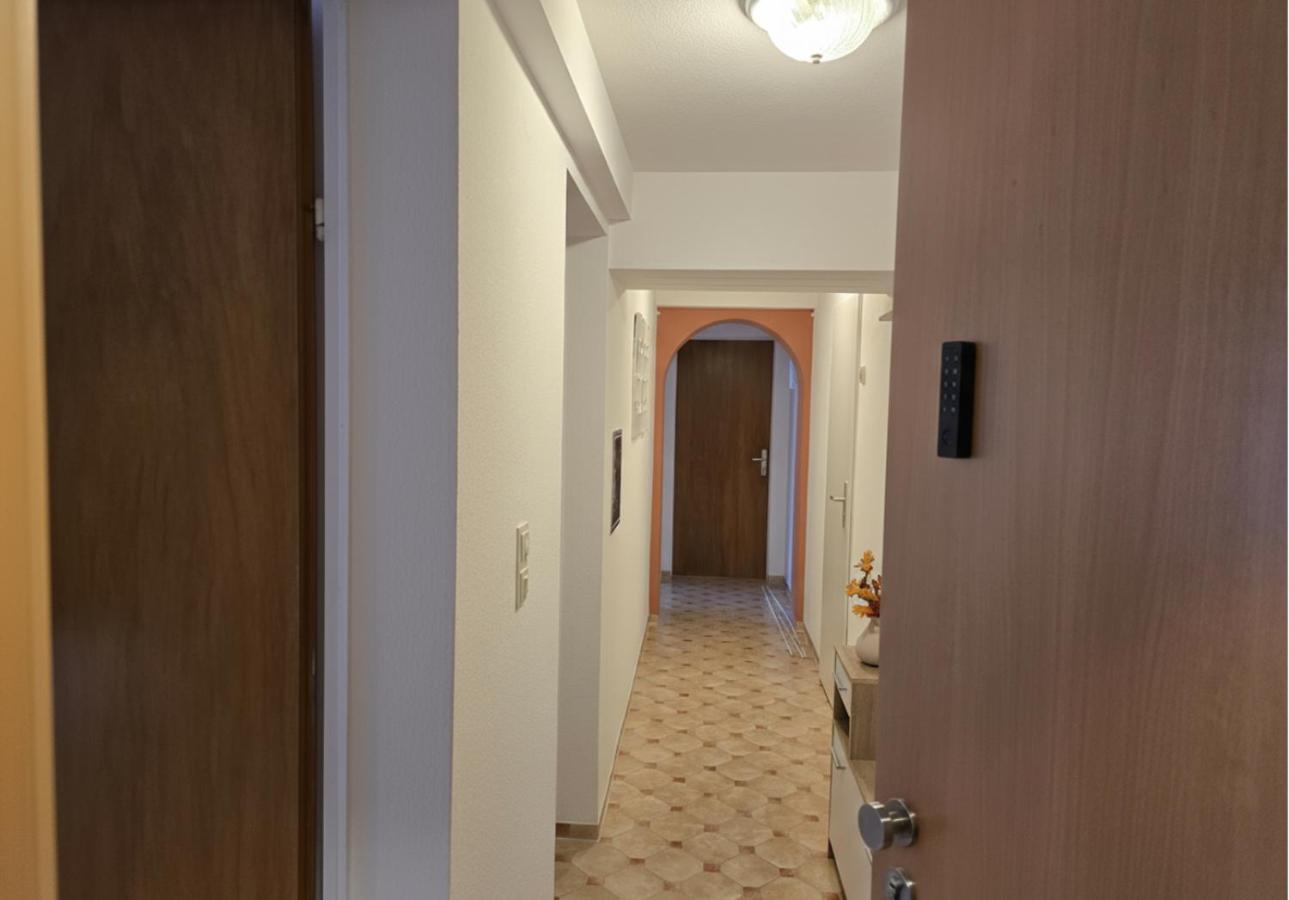 Rückzugsort mit Bergblick in Baiersbronn-Obertal - beheizter Wintergarten & kostenfreier Parkplatz - 70qm Ferienwohnung