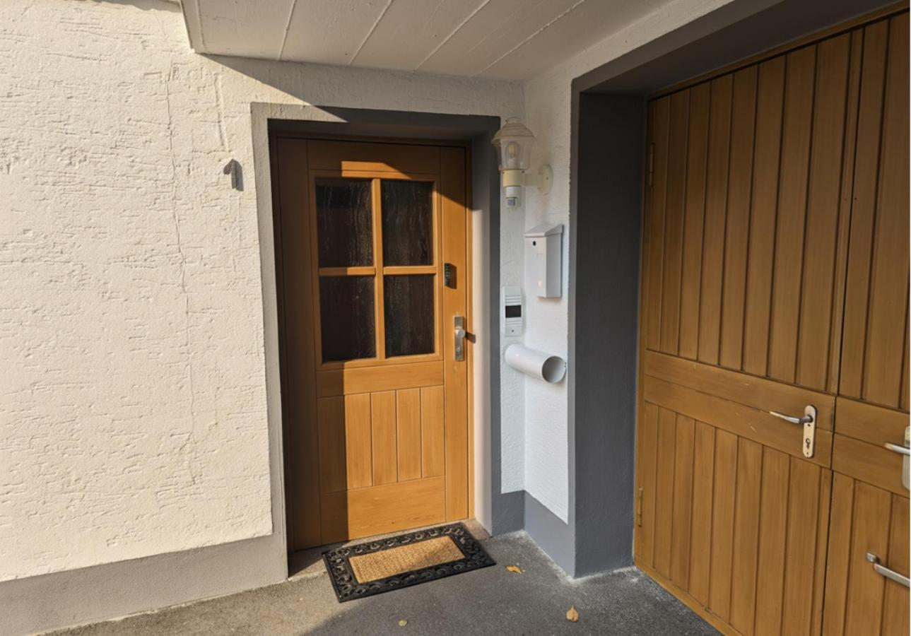 Rückzugsort mit Bergblick in Baiersbronn-Obertal - beheizter Wintergarten & kostenfreier Parkplatz - 70qm Ferienwohnung
