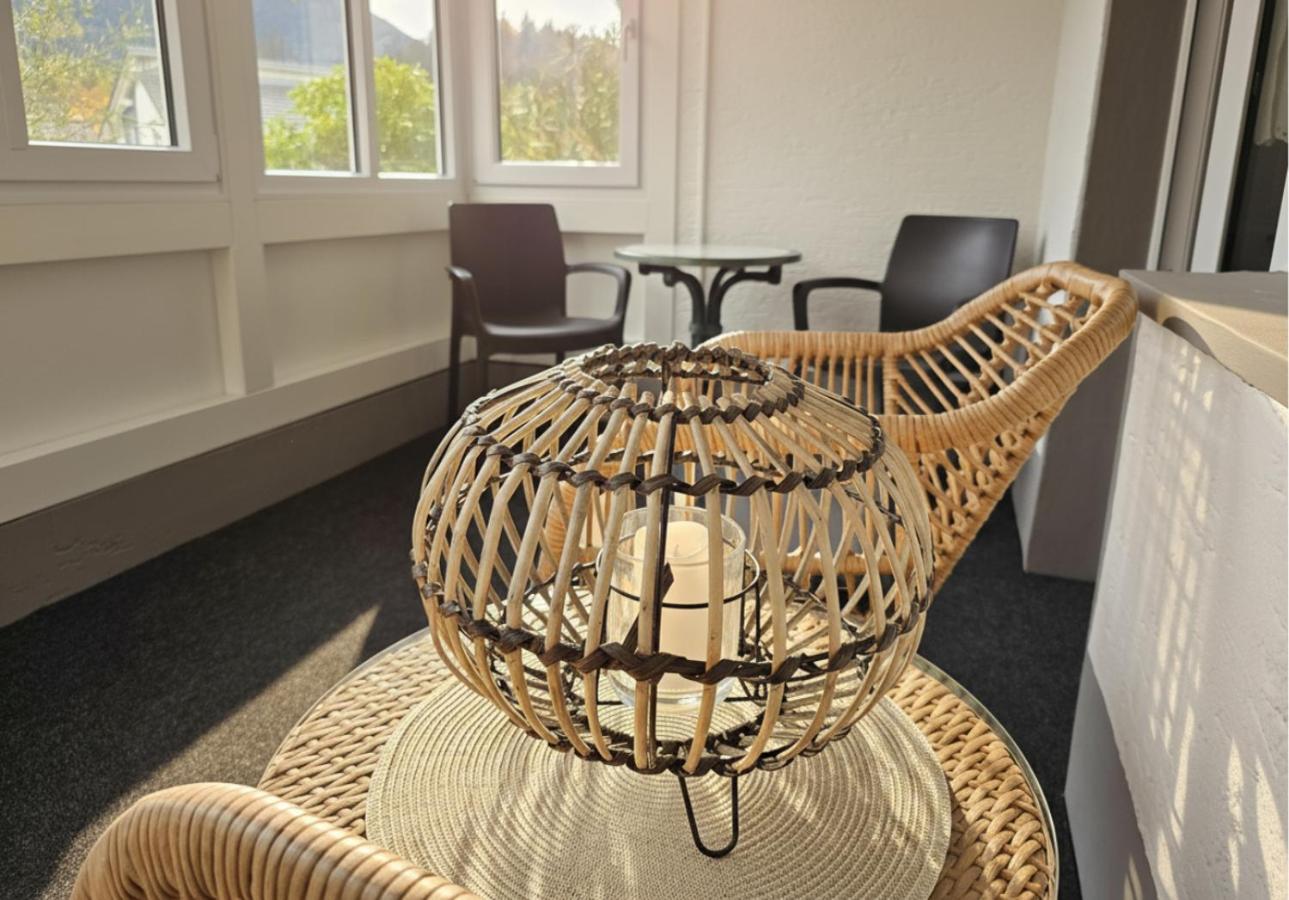 Rückzugsort mit Bergblick in Baiersbronn-Obertal - beheizter Wintergarten & kostenfreier Parkplatz - 70qm Ferienwohnung