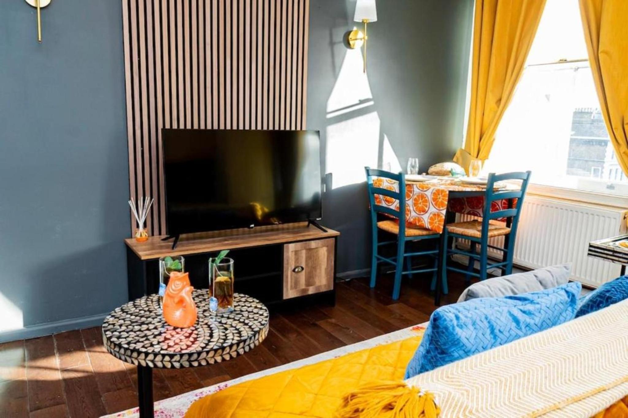 Stylish 2BR Near Hyde Park & Museums, Kensington