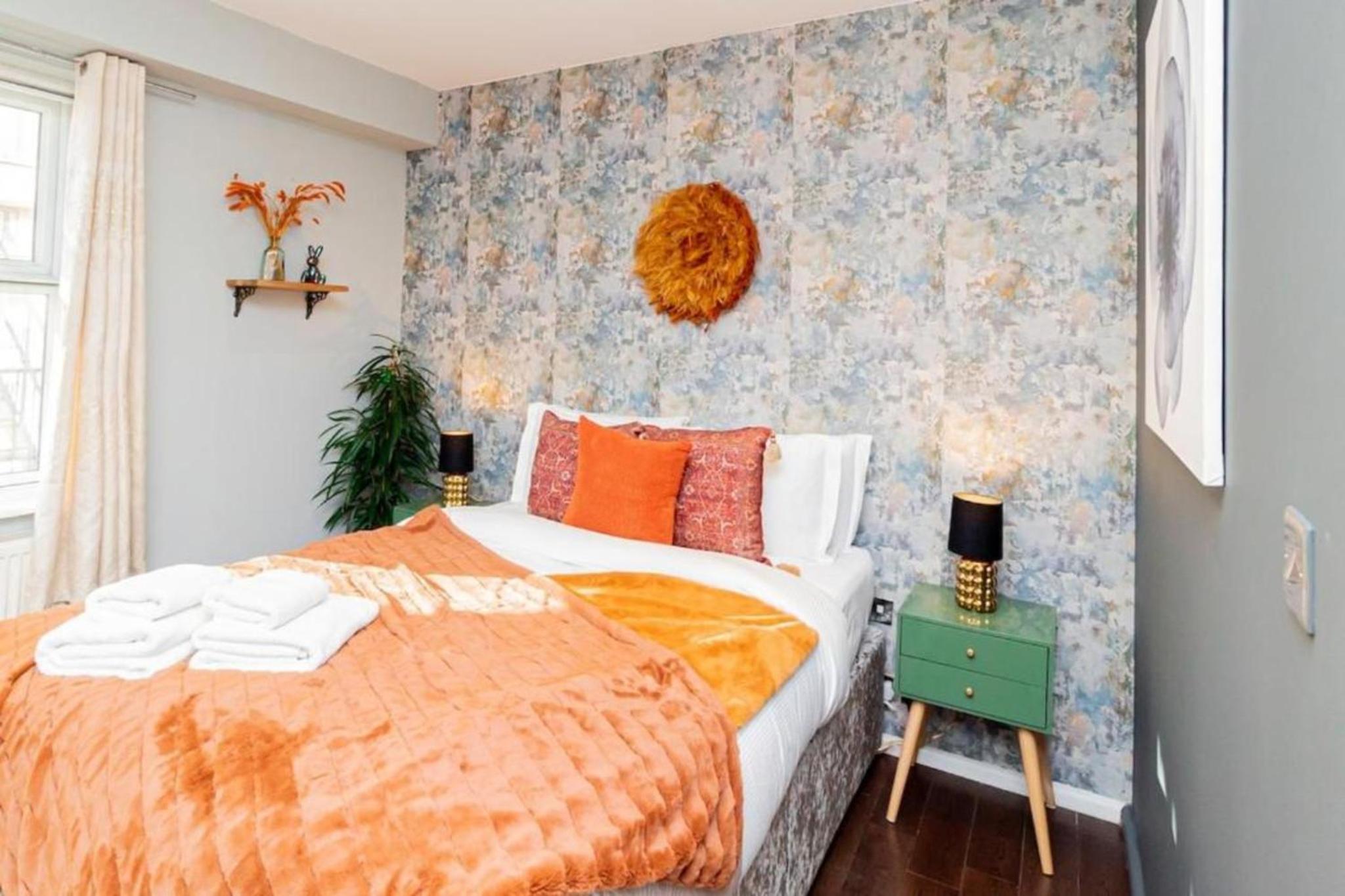 Stylish 2BR Near Hyde Park & Museums, Kensington