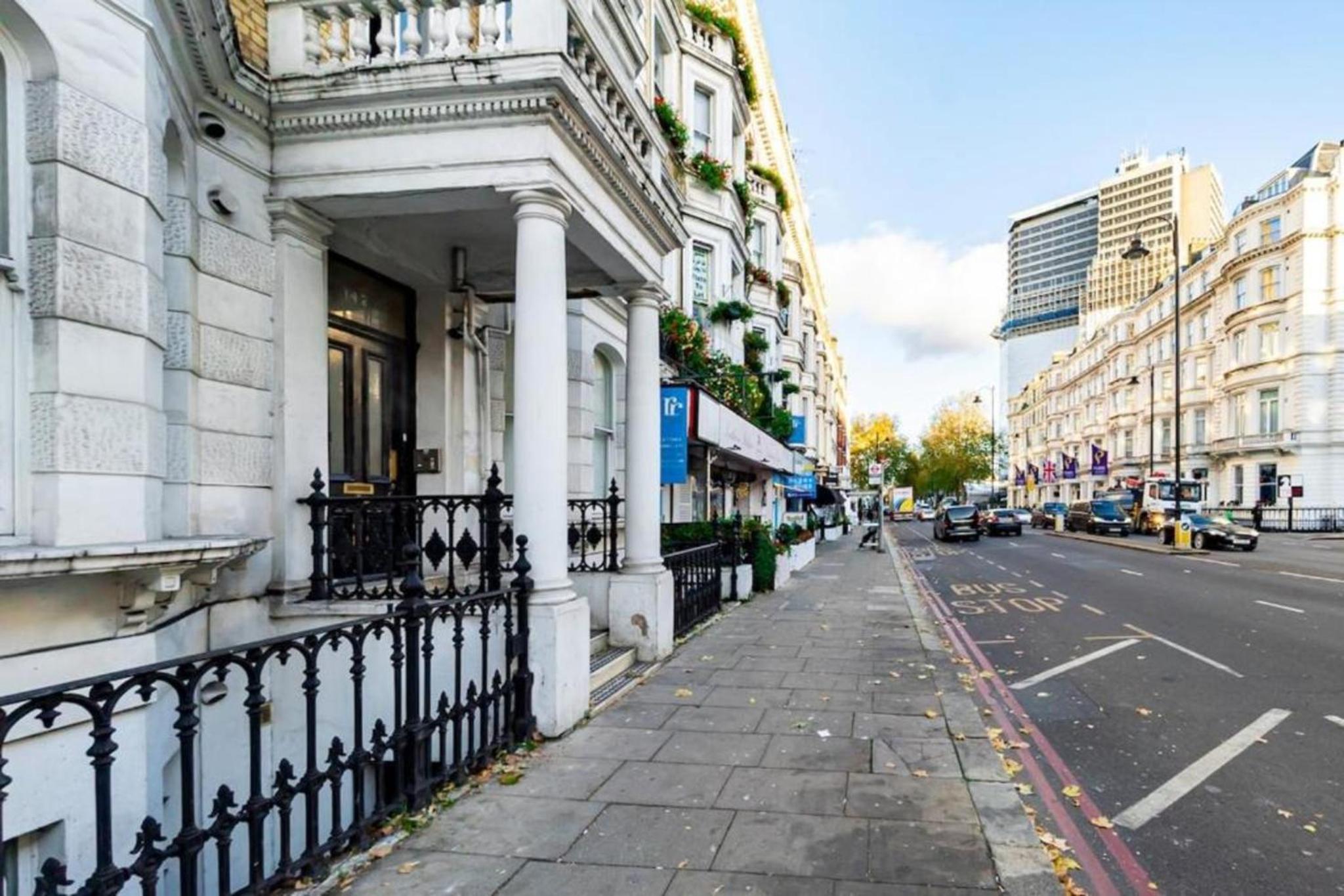 Stylish 2BR Near Hyde Park & Museums, Kensington