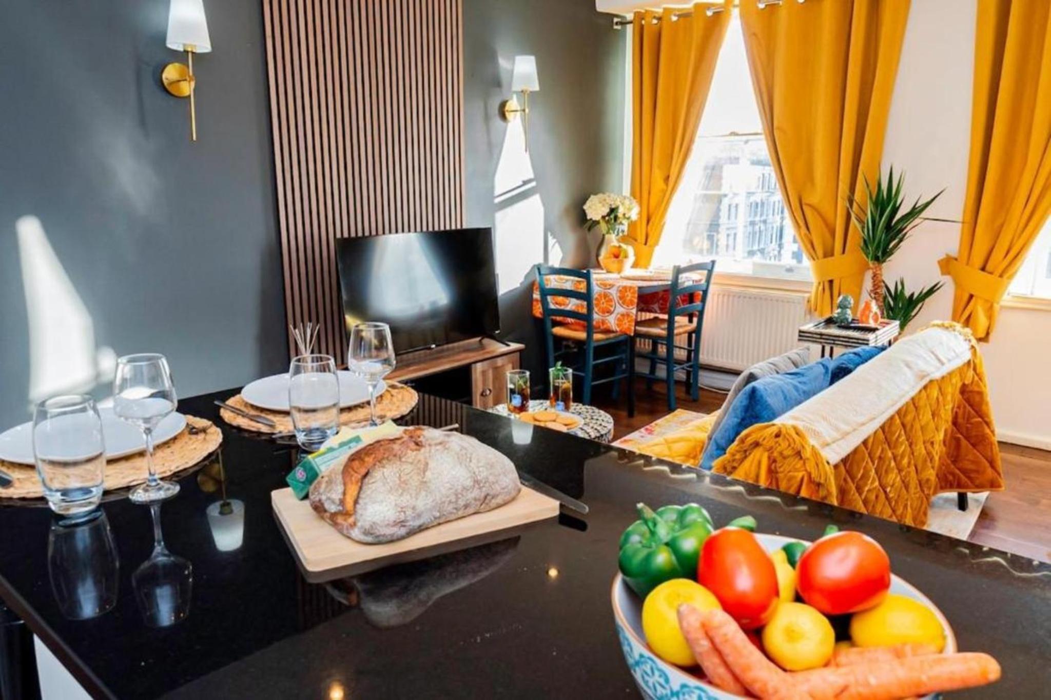 Stylish 2BR Near Hyde Park & Museums, Kensington