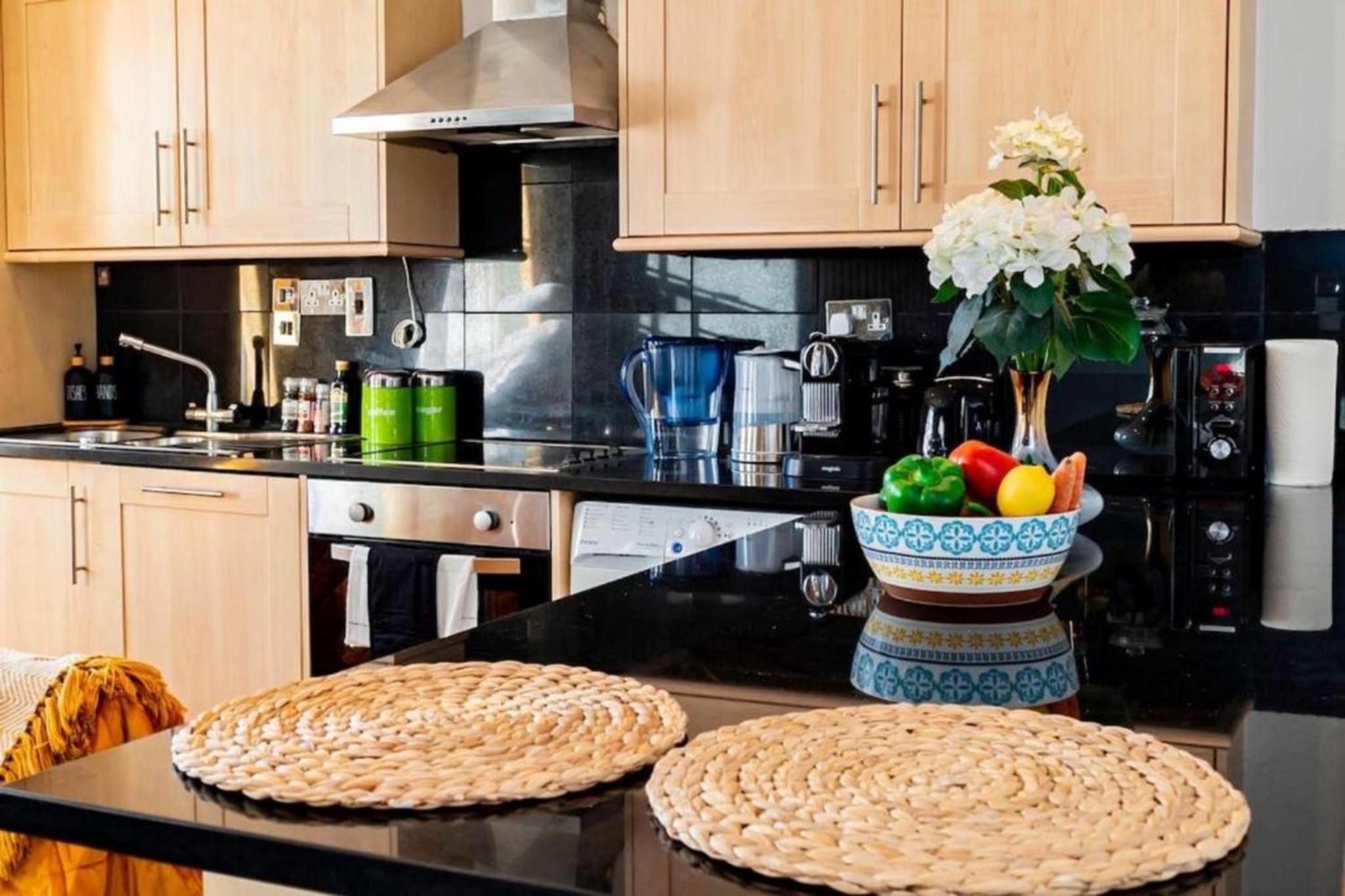 Stylish 2BR Near Hyde Park & Museums, Kensington