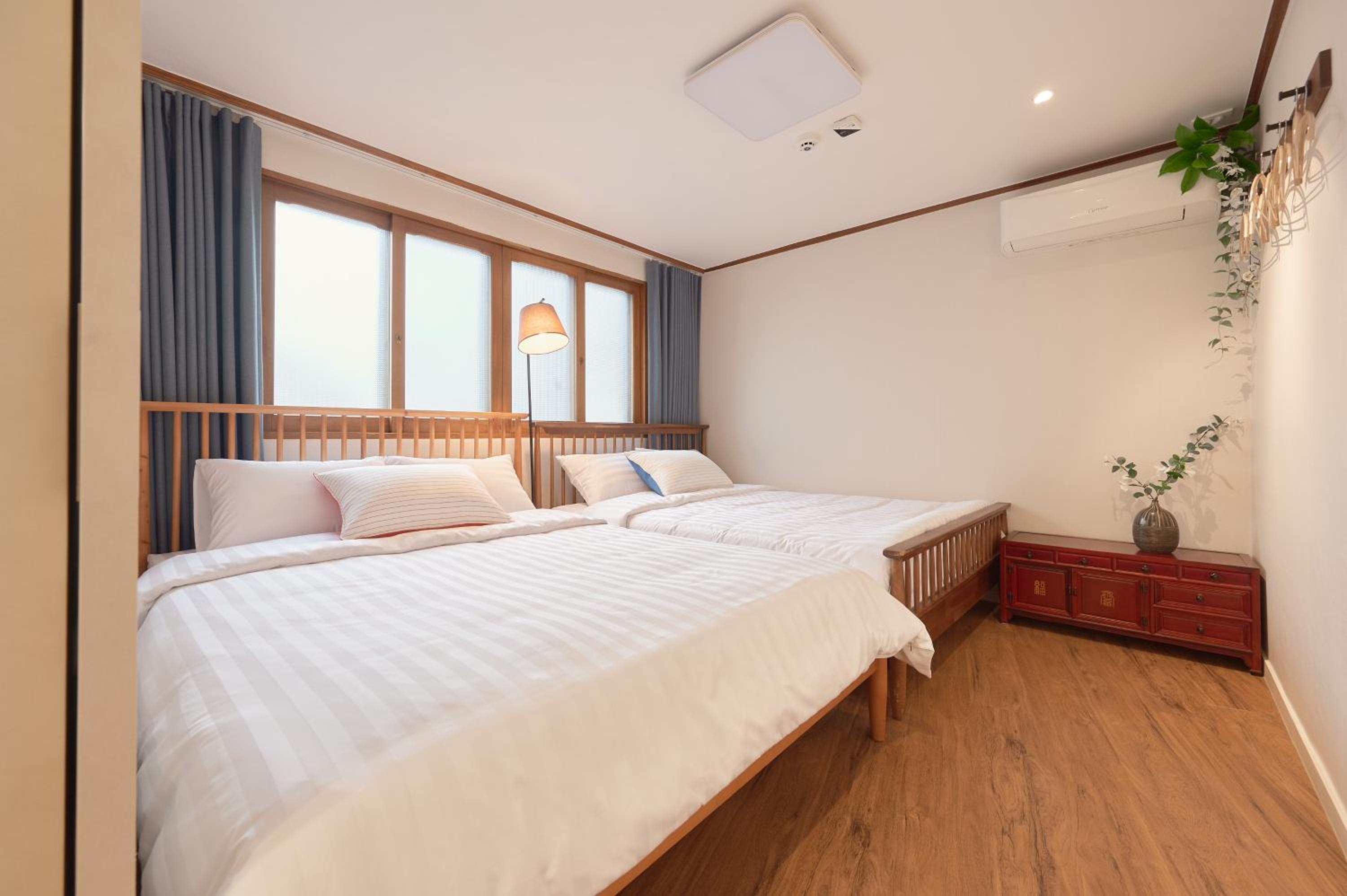 SEOHONG STAY #Seoul Station#Hongdae#Myeongdong