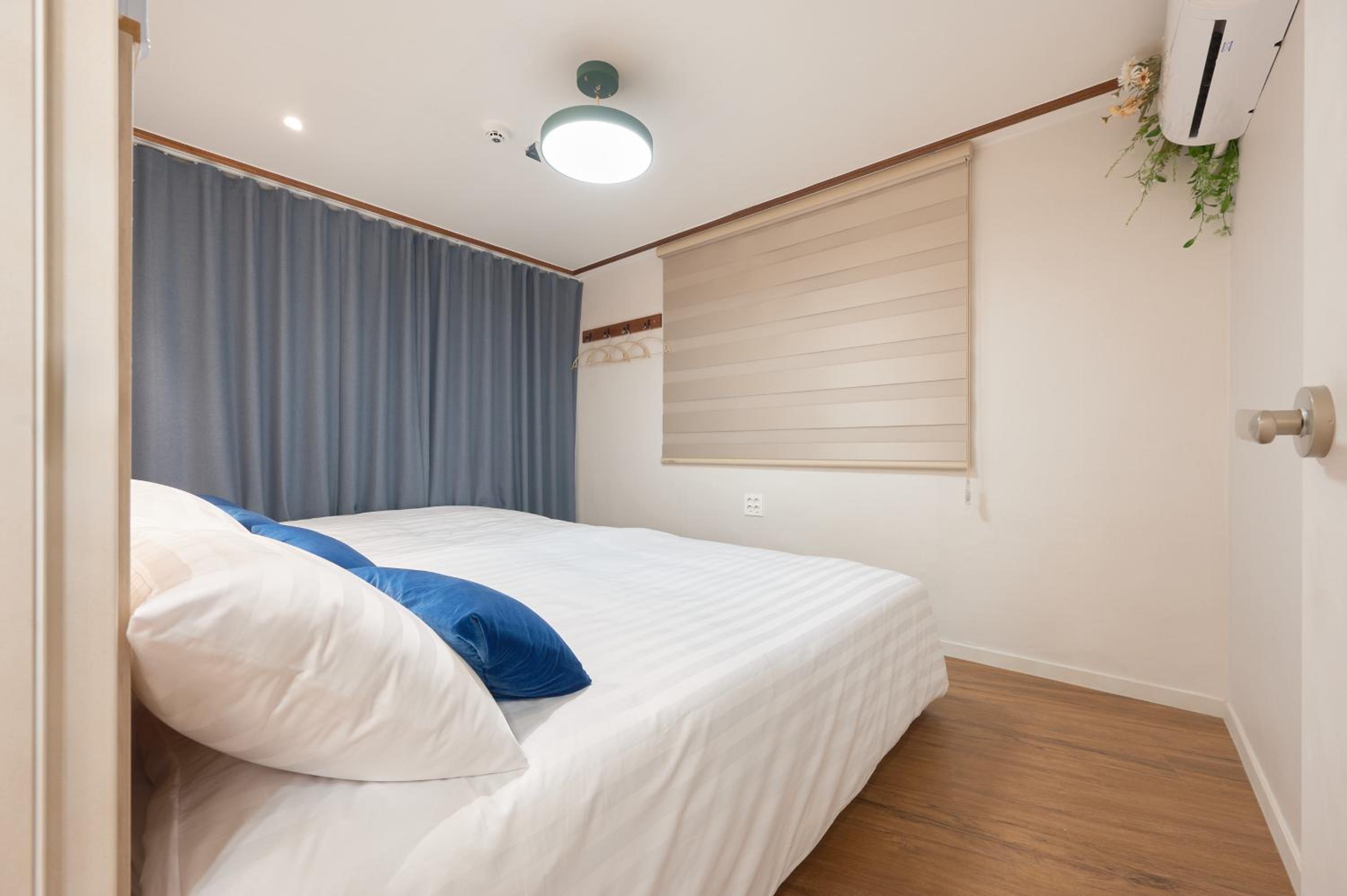 SEOHONG STAY #Seoul Station#Hongdae#Myeongdong