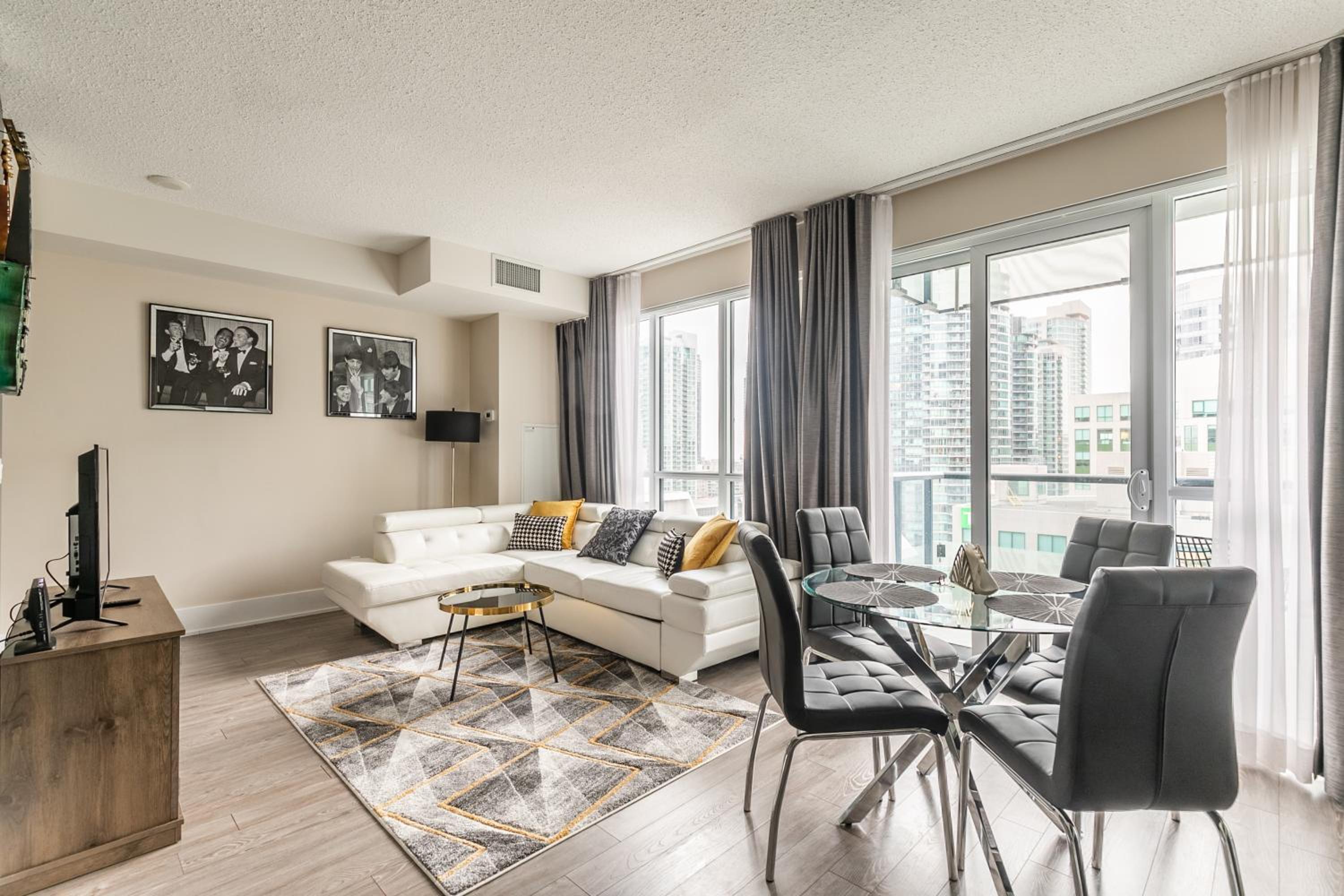 Modern 1 Bedroom Condo Front Street Downtown Toronto