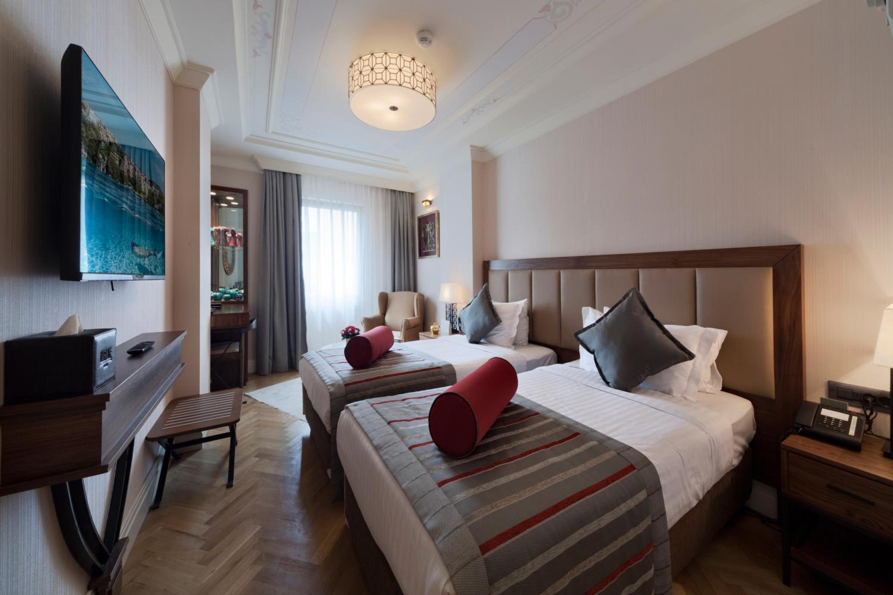 Golden Age Hotel Taksim - Image 58