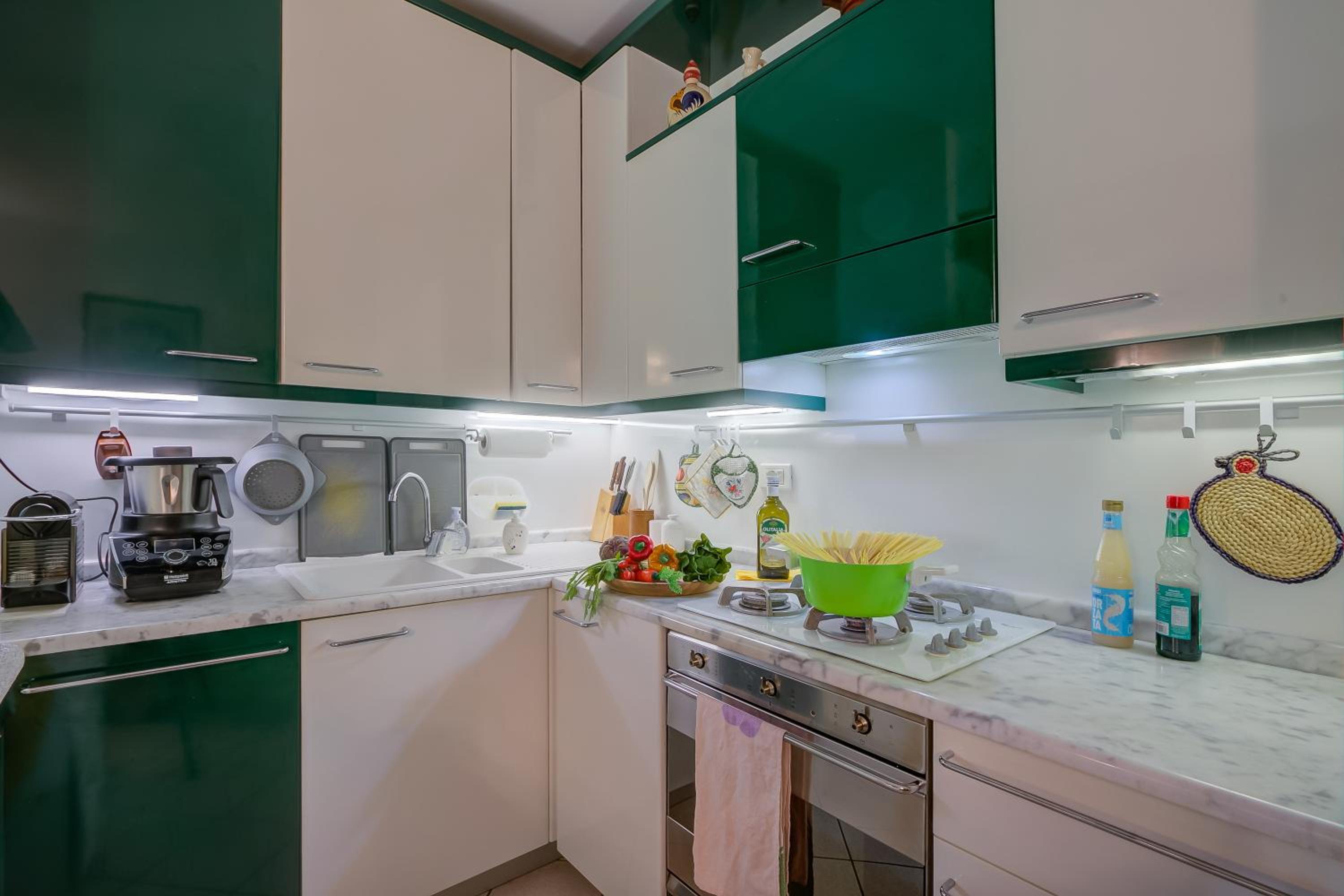 The Green Emerald Family Retreat - Happy Rentals