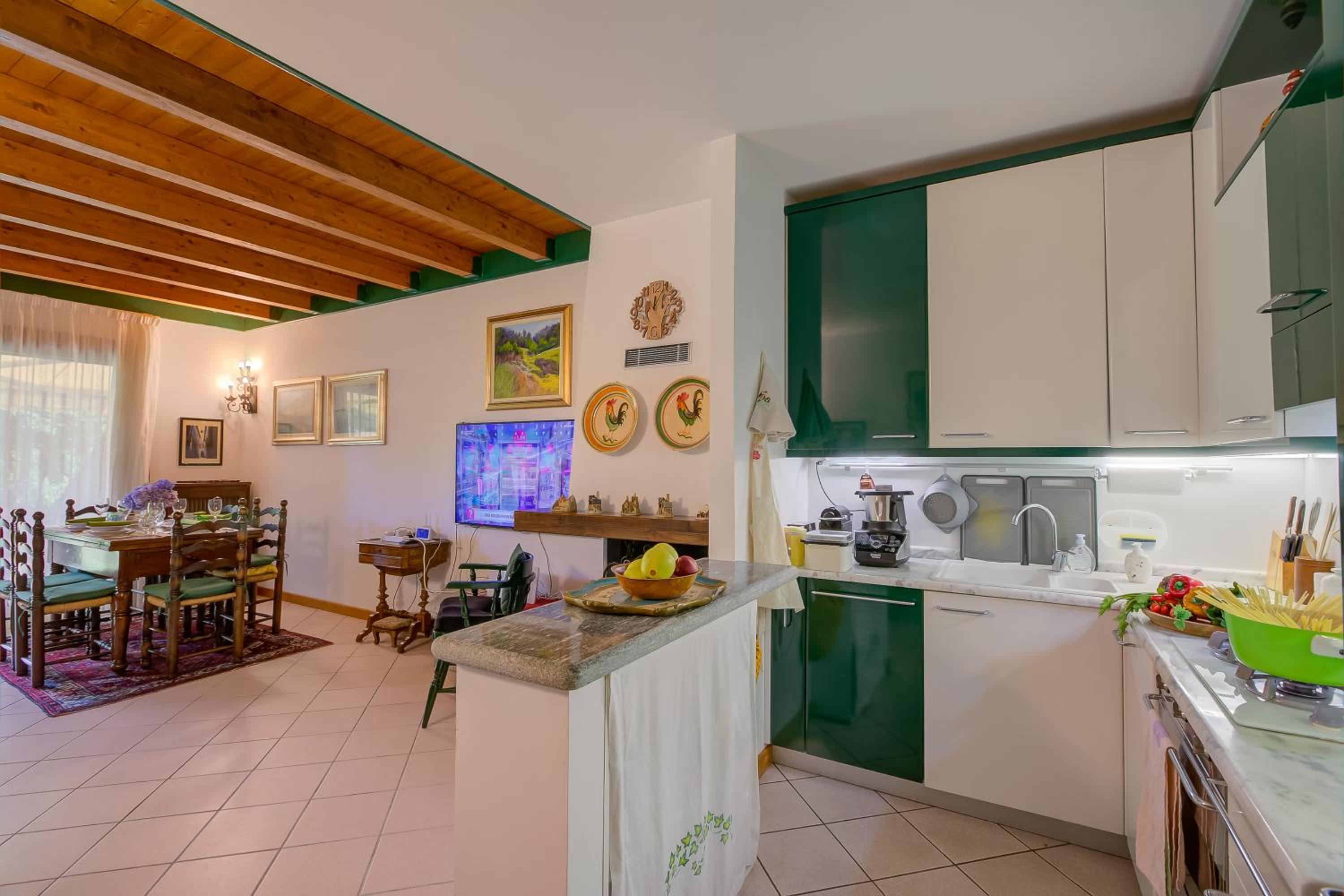 The Green Emerald Family Retreat - Happy Rentals