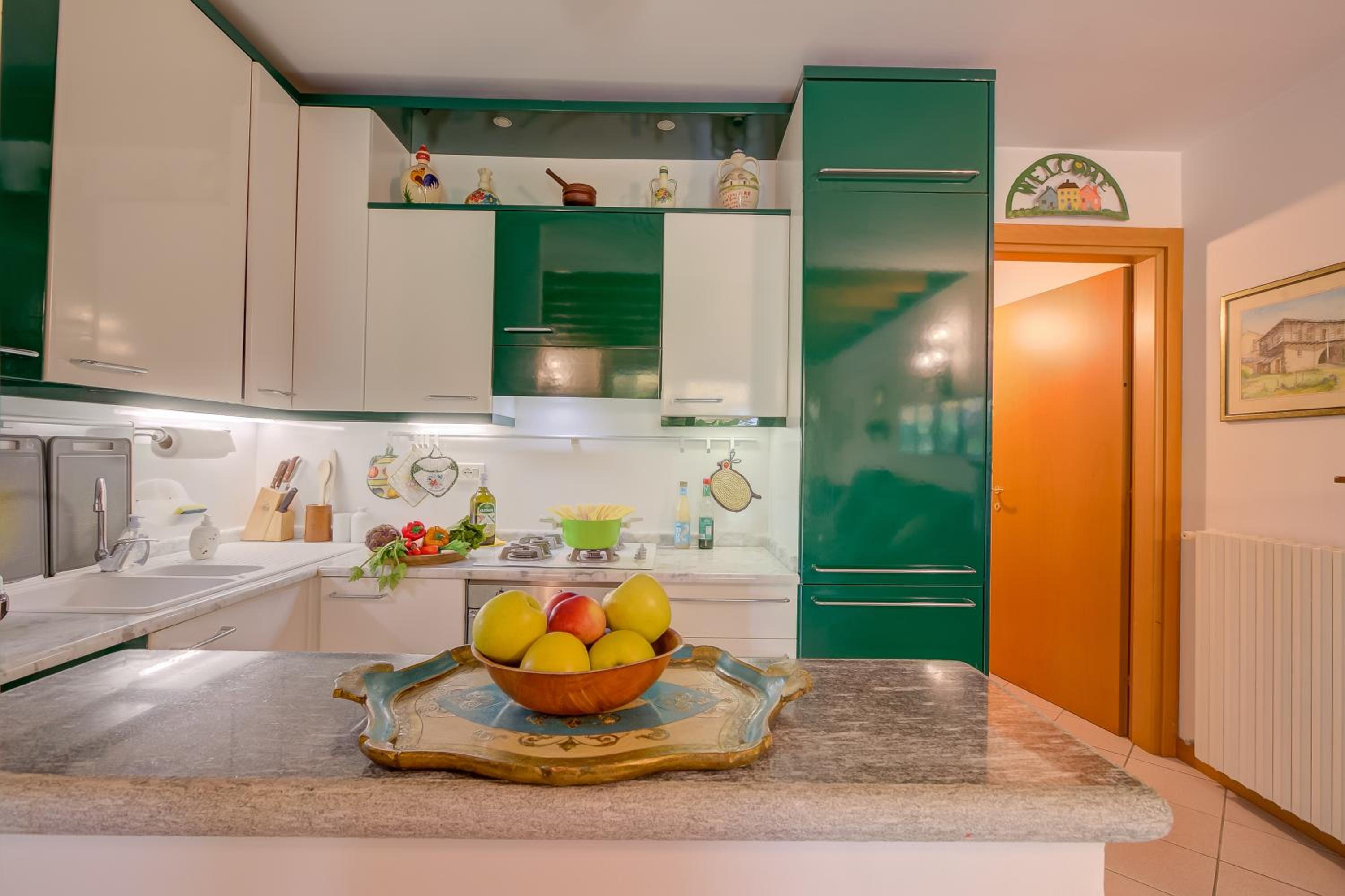 The Green Emerald Family Retreat - Happy Rentals