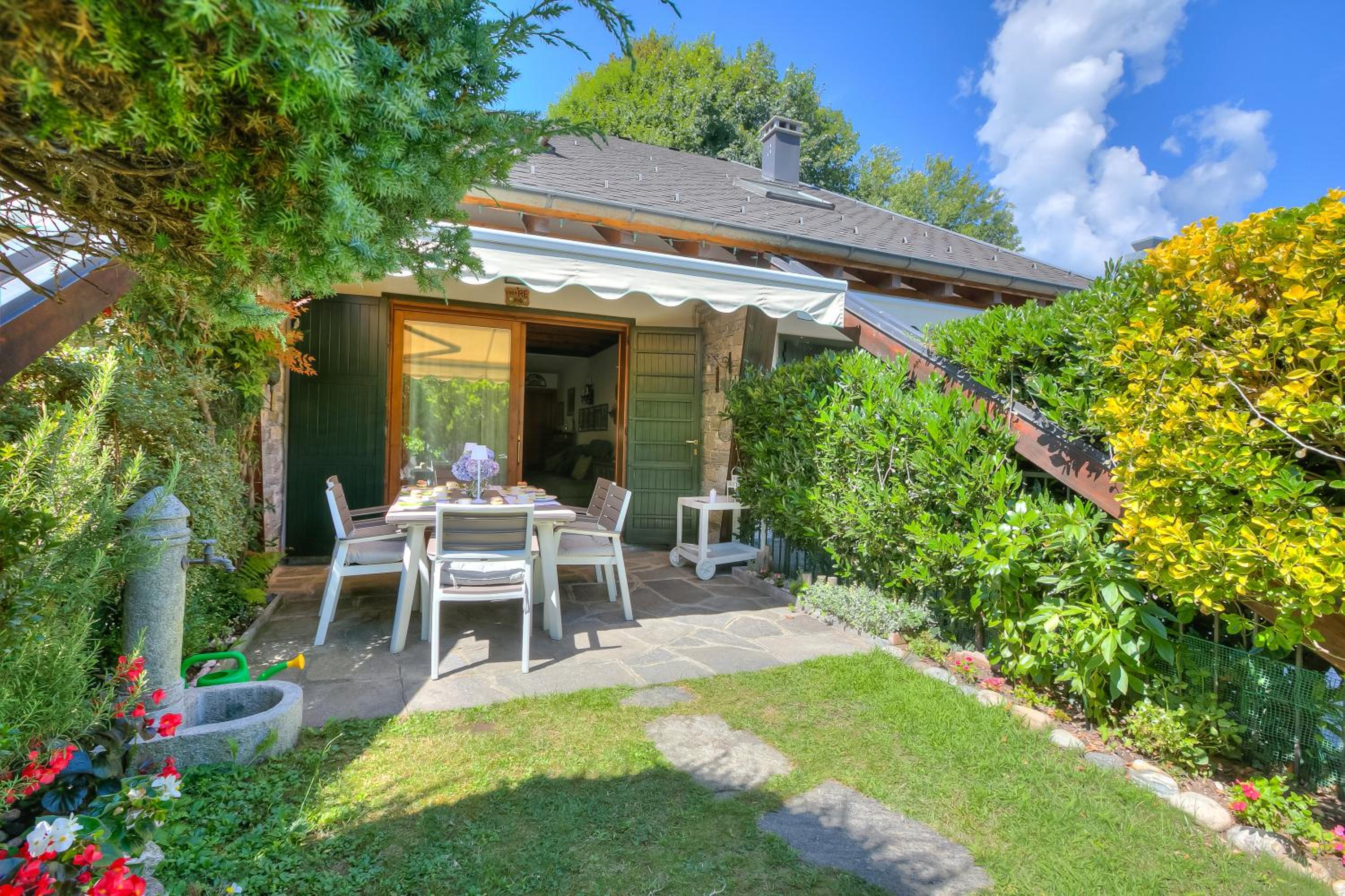 The Green Emerald Family Retreat - Happy Rentals