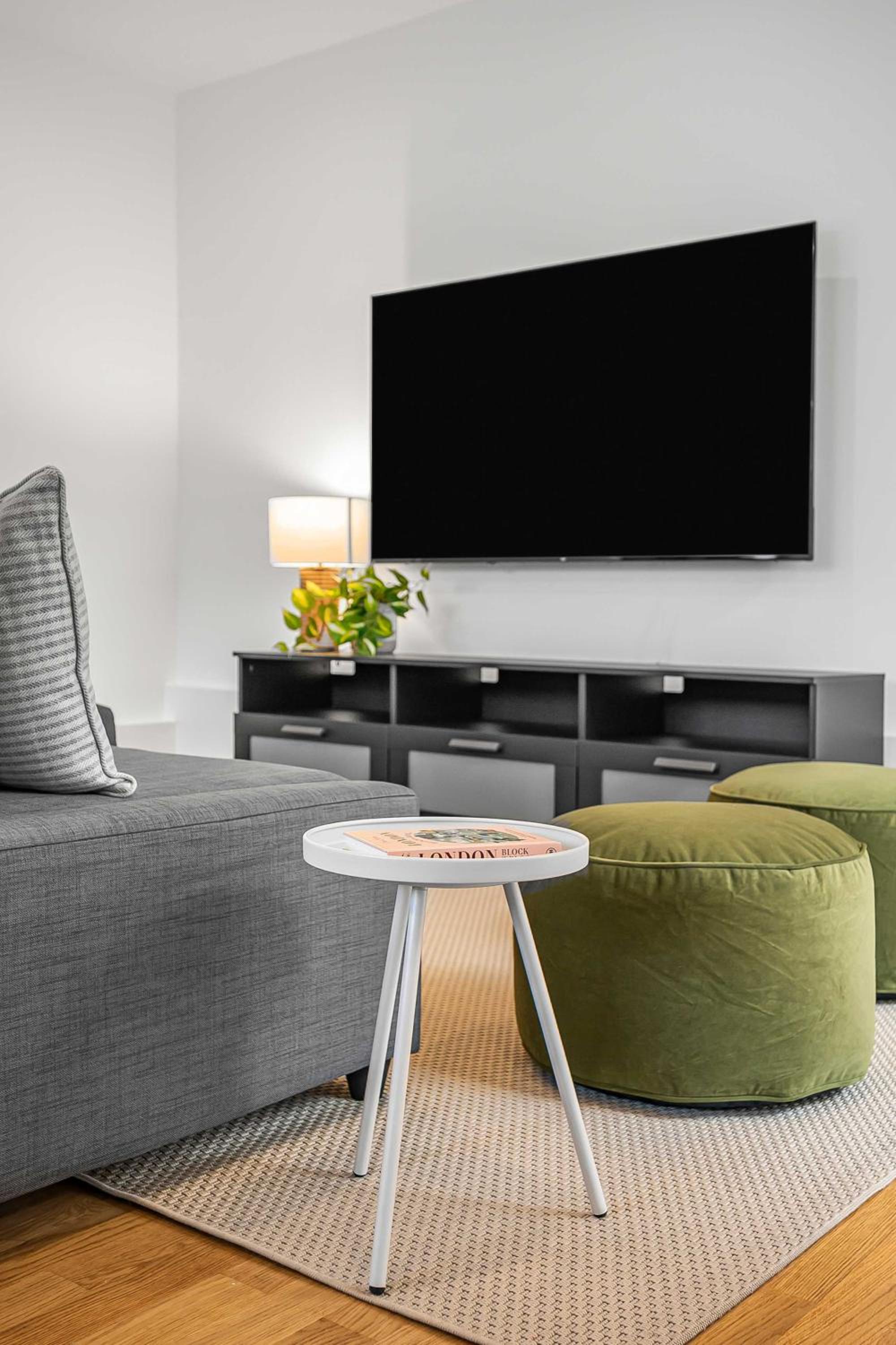 Lumina House - Fitzrovia - by Frankie
