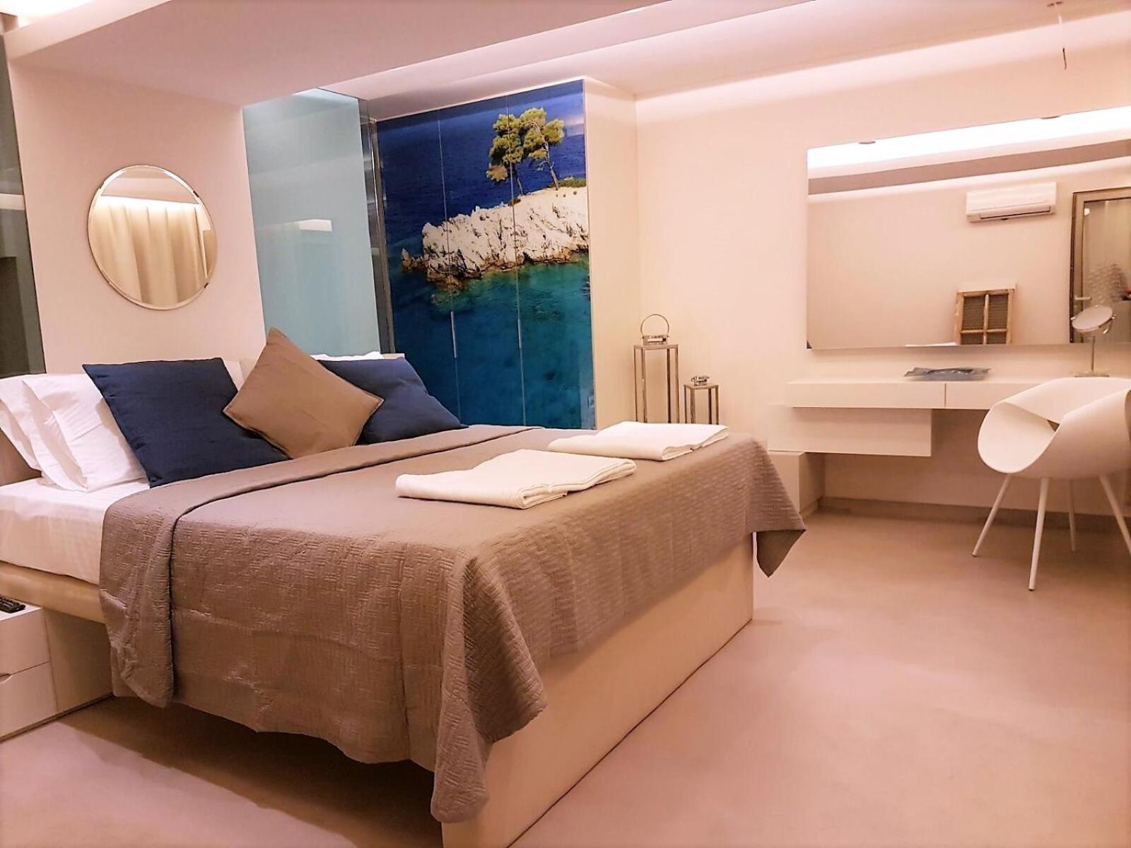 Core Luxury Suites