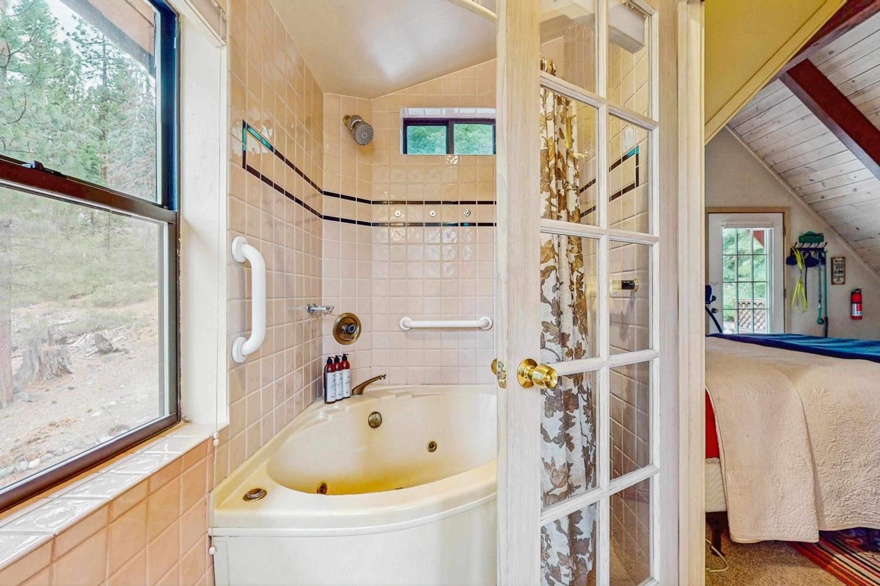 Dog-Friendly Retreat with Lake Views in Kings Beach
