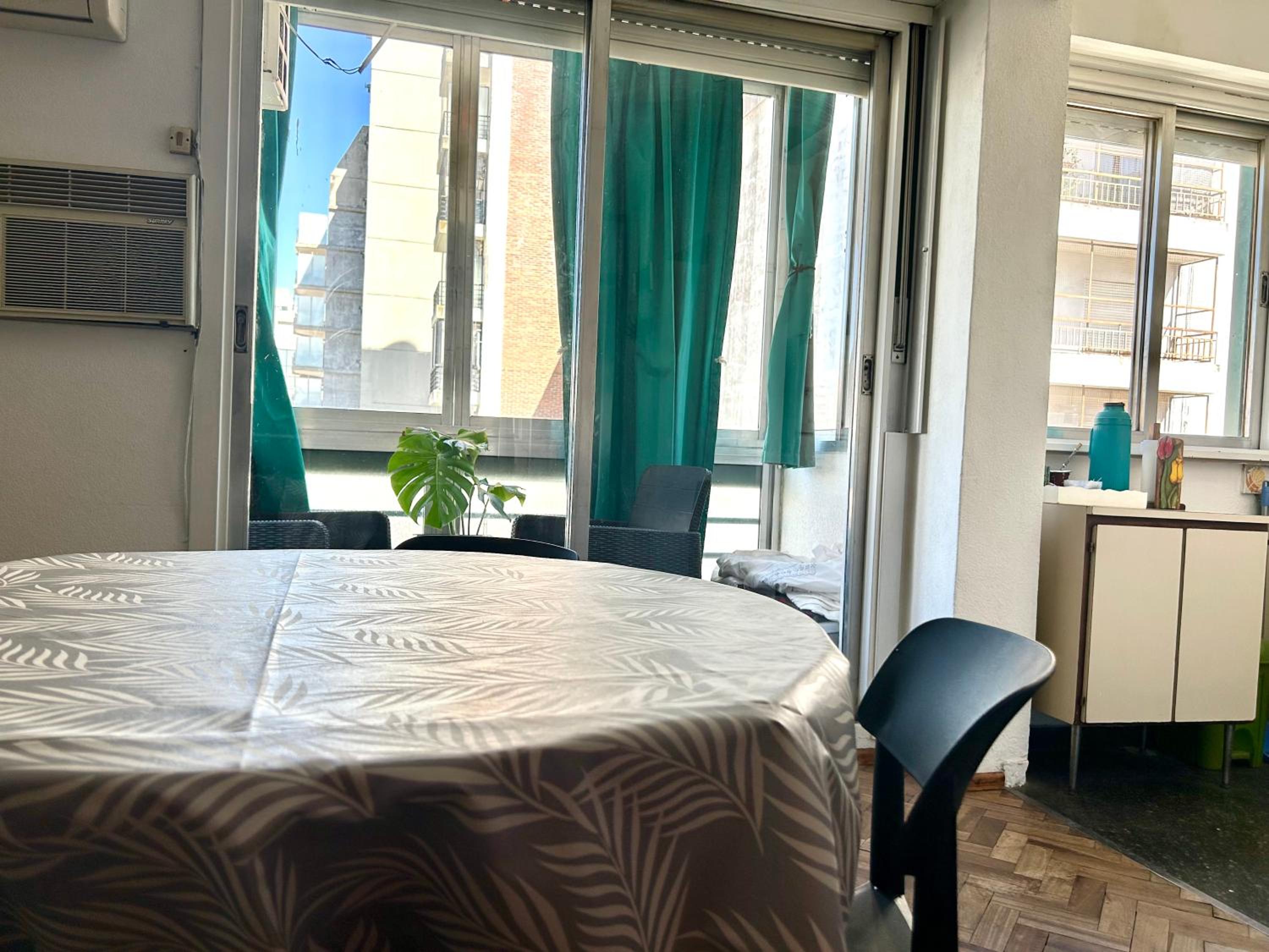 Departamento Moreno - dos ambientes con balcón en pleno centro