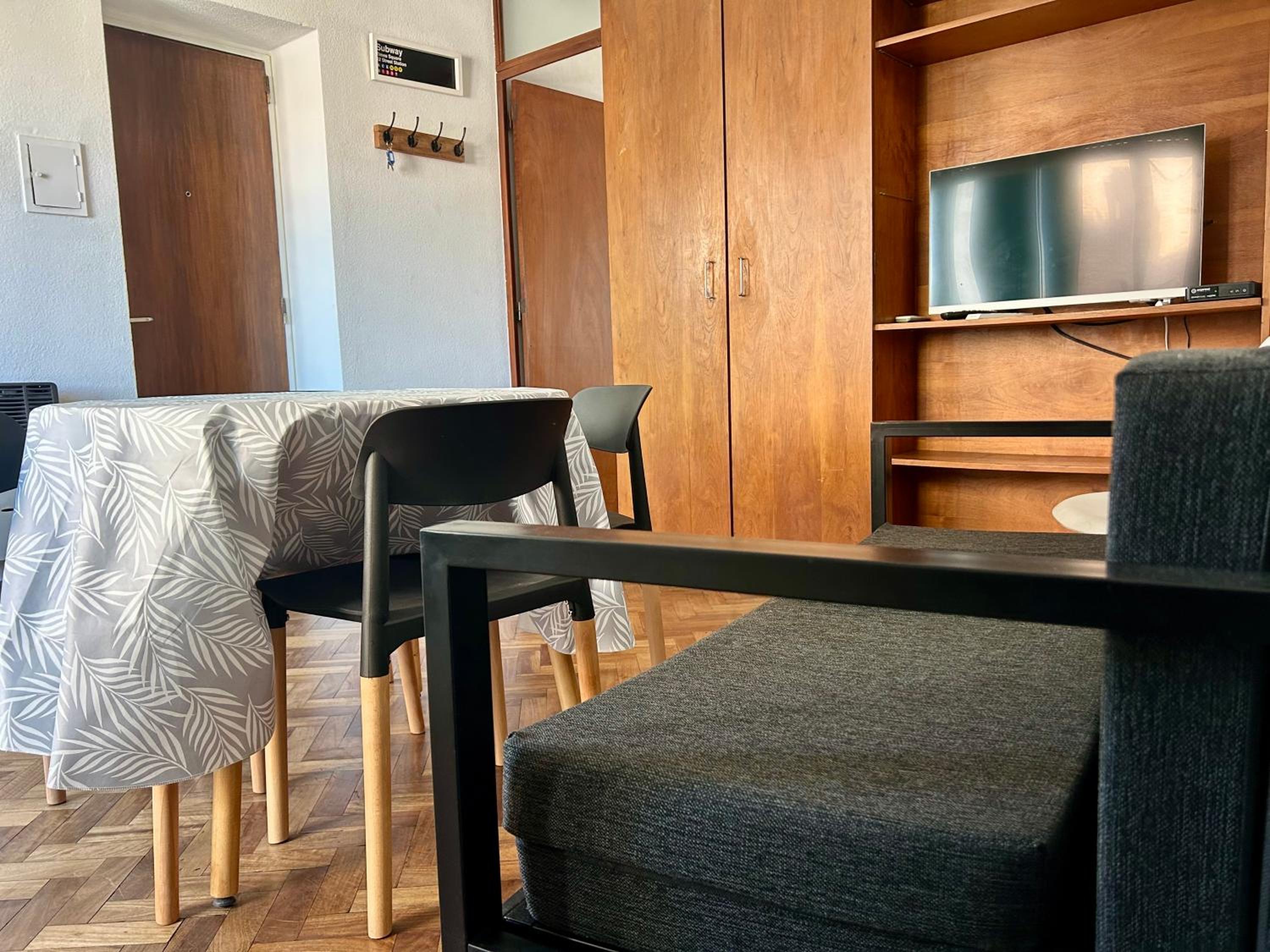 Departamento Moreno - dos ambientes con balcón en pleno centro