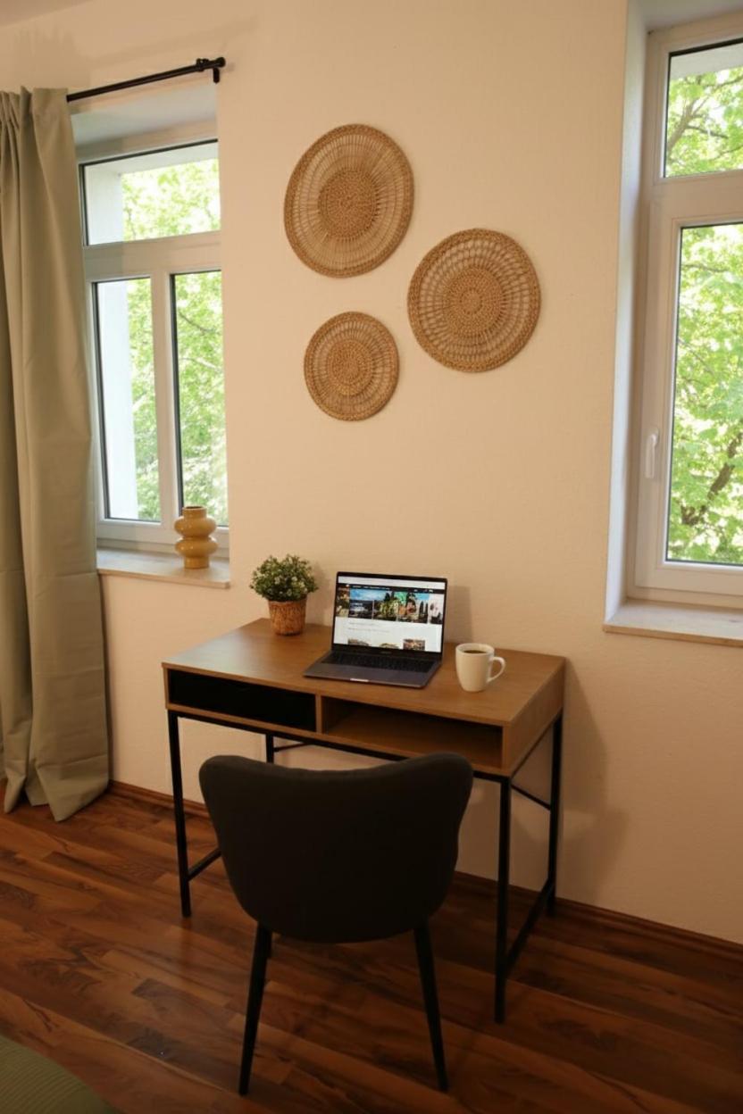 zentrales Apartment mit Fußbodenheizung im ruhigen Hinterhaus, JURA Kaffeevollautomat, Smart-TV, Privater Parkplatz, WIFI, Boxspringbetten