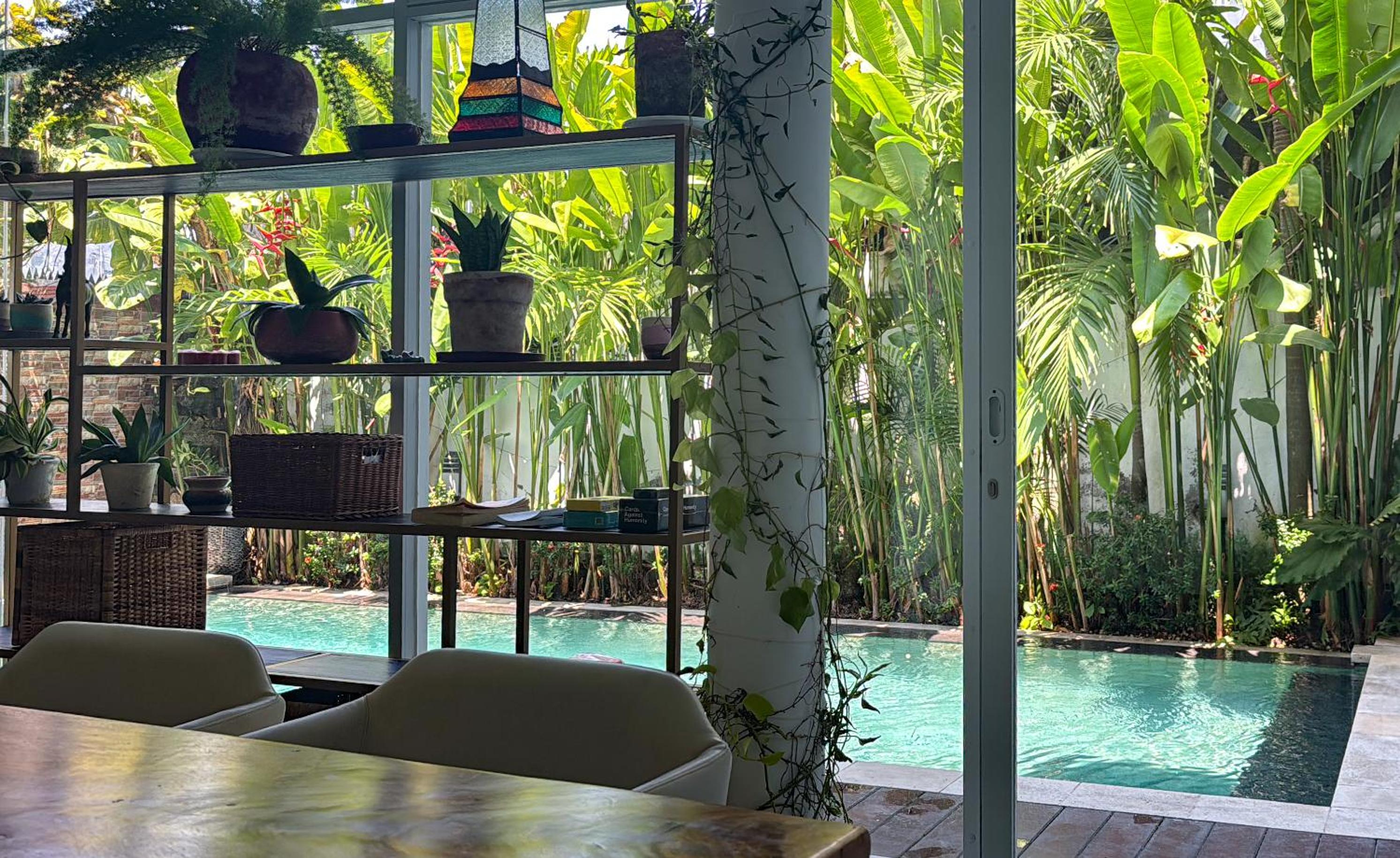 Modern 2-Bedroom Villa with Private Pool, 7m from Beach