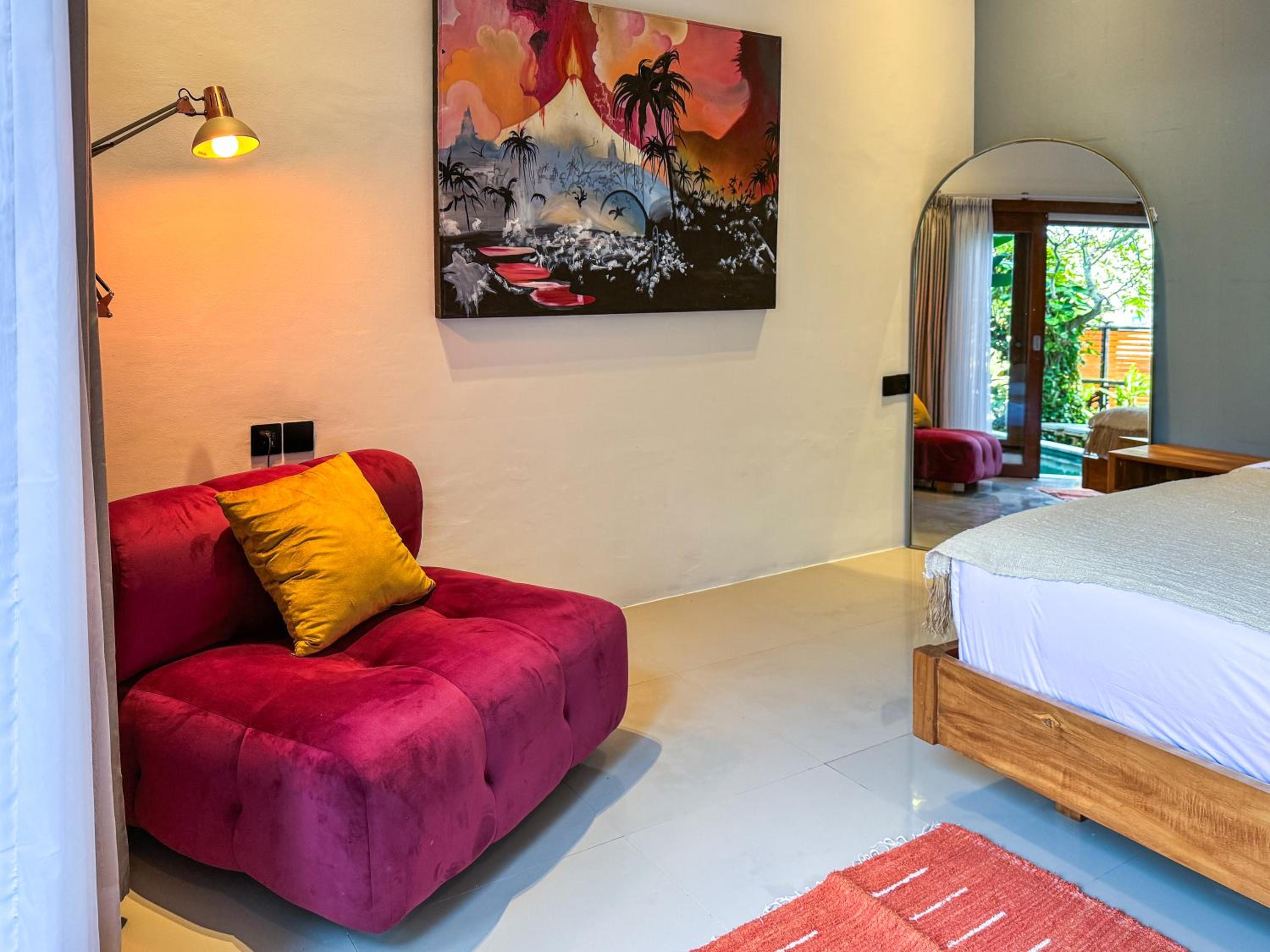 Modern 2-Bedroom Villa with Private Pool, 7m from Beach