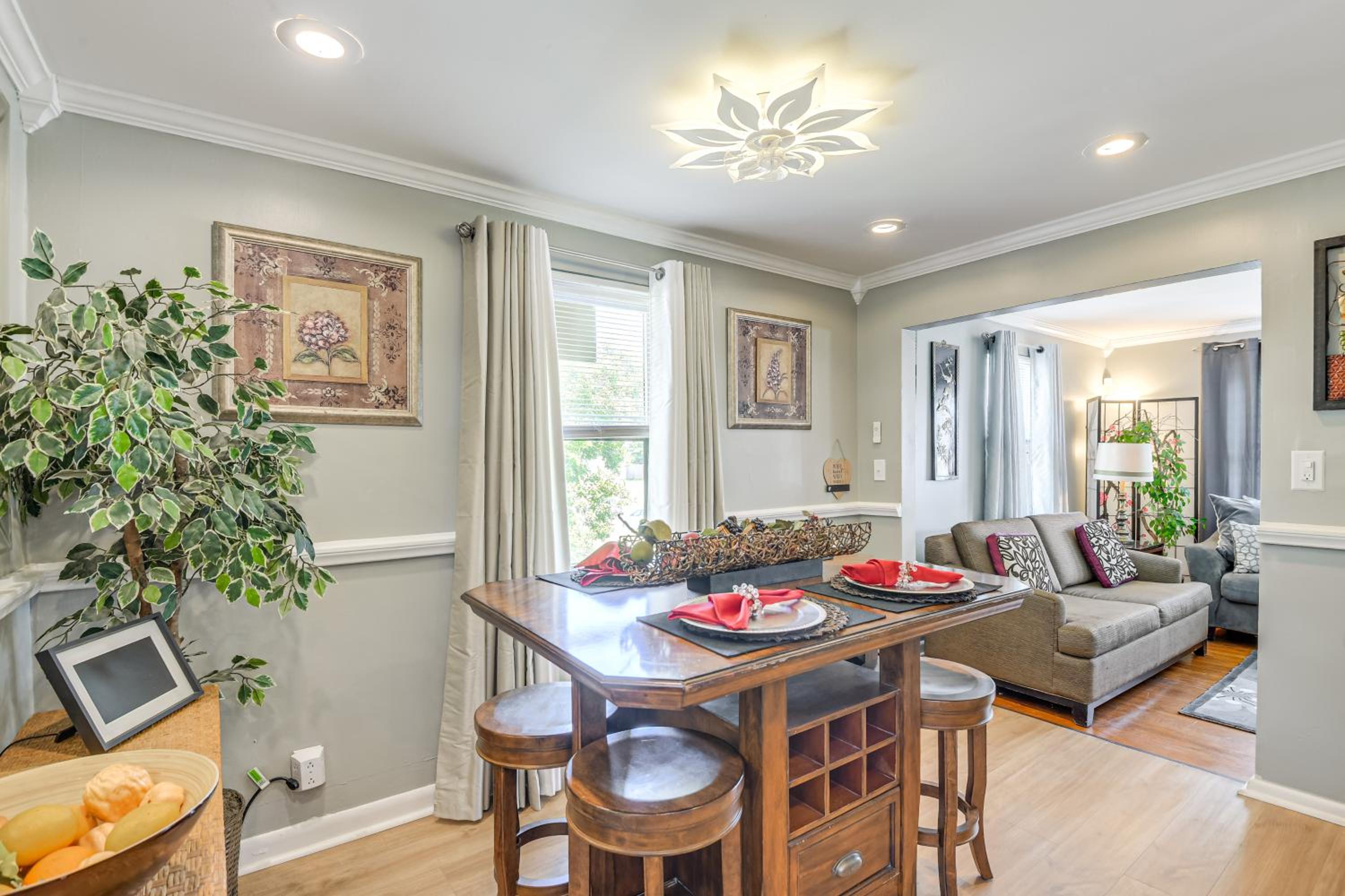 Global Staycation! Scenic Pikesville Family Home