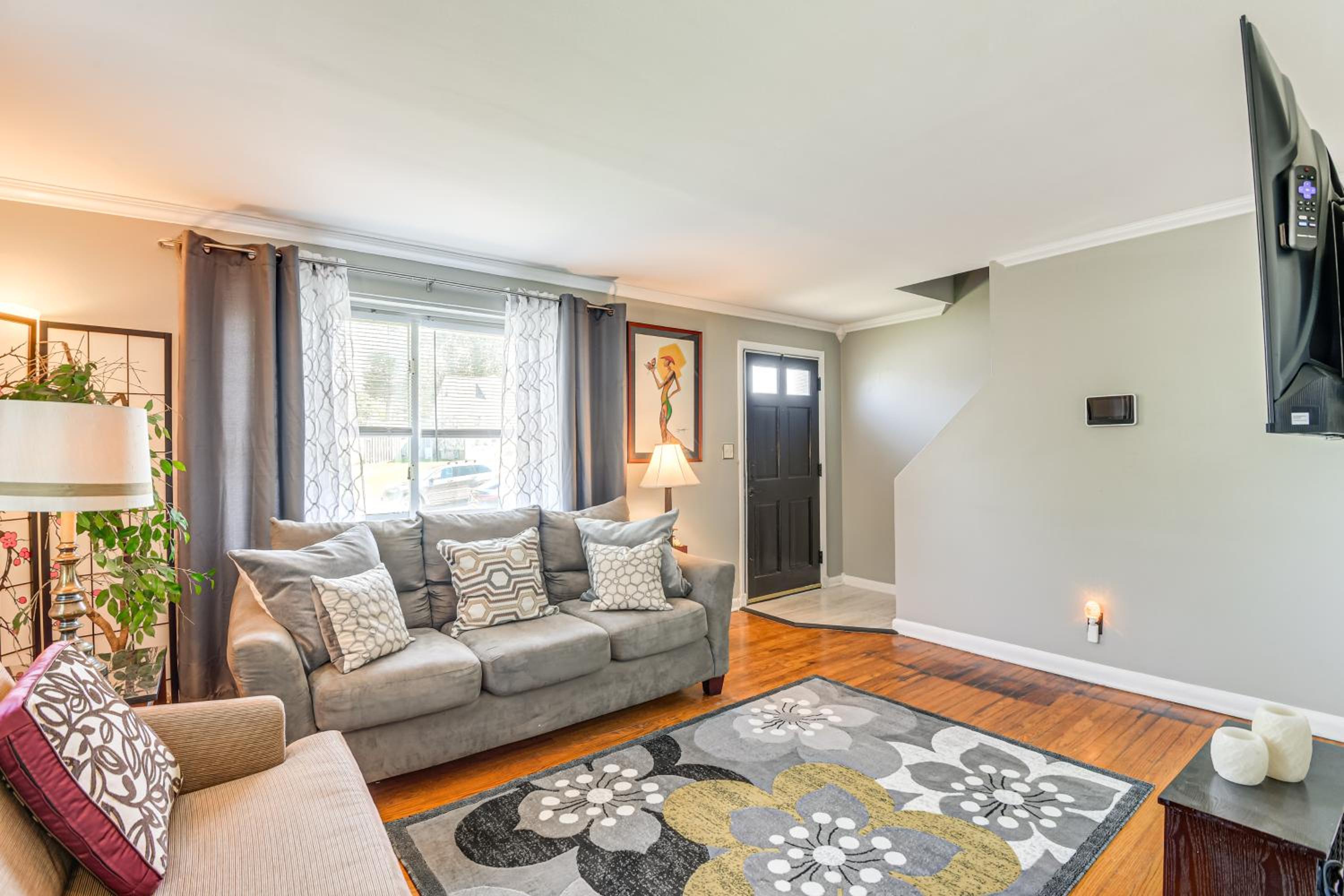 Global Staycation! Scenic Pikesville Family Home