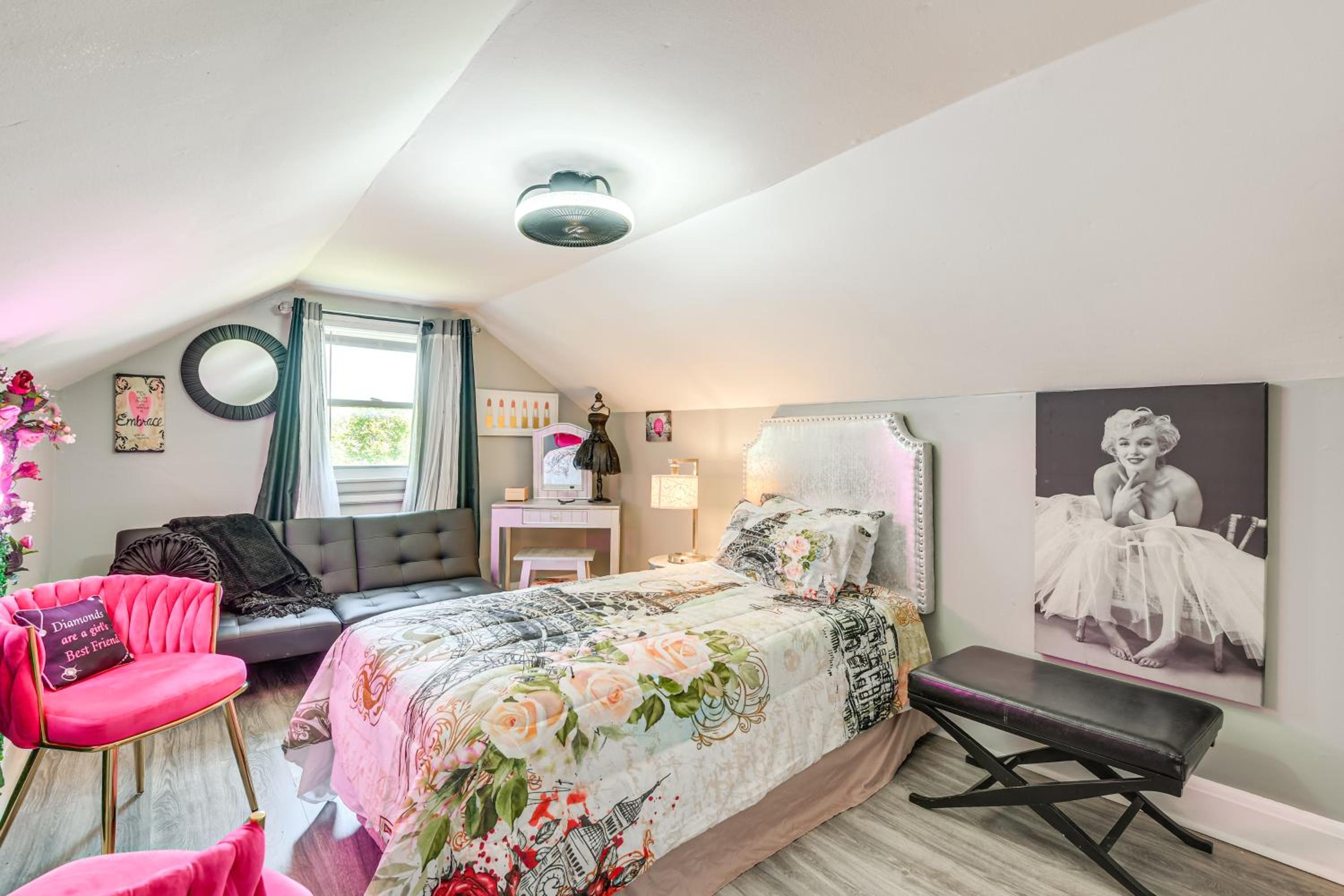 Global Staycation! Scenic Pikesville Family Home