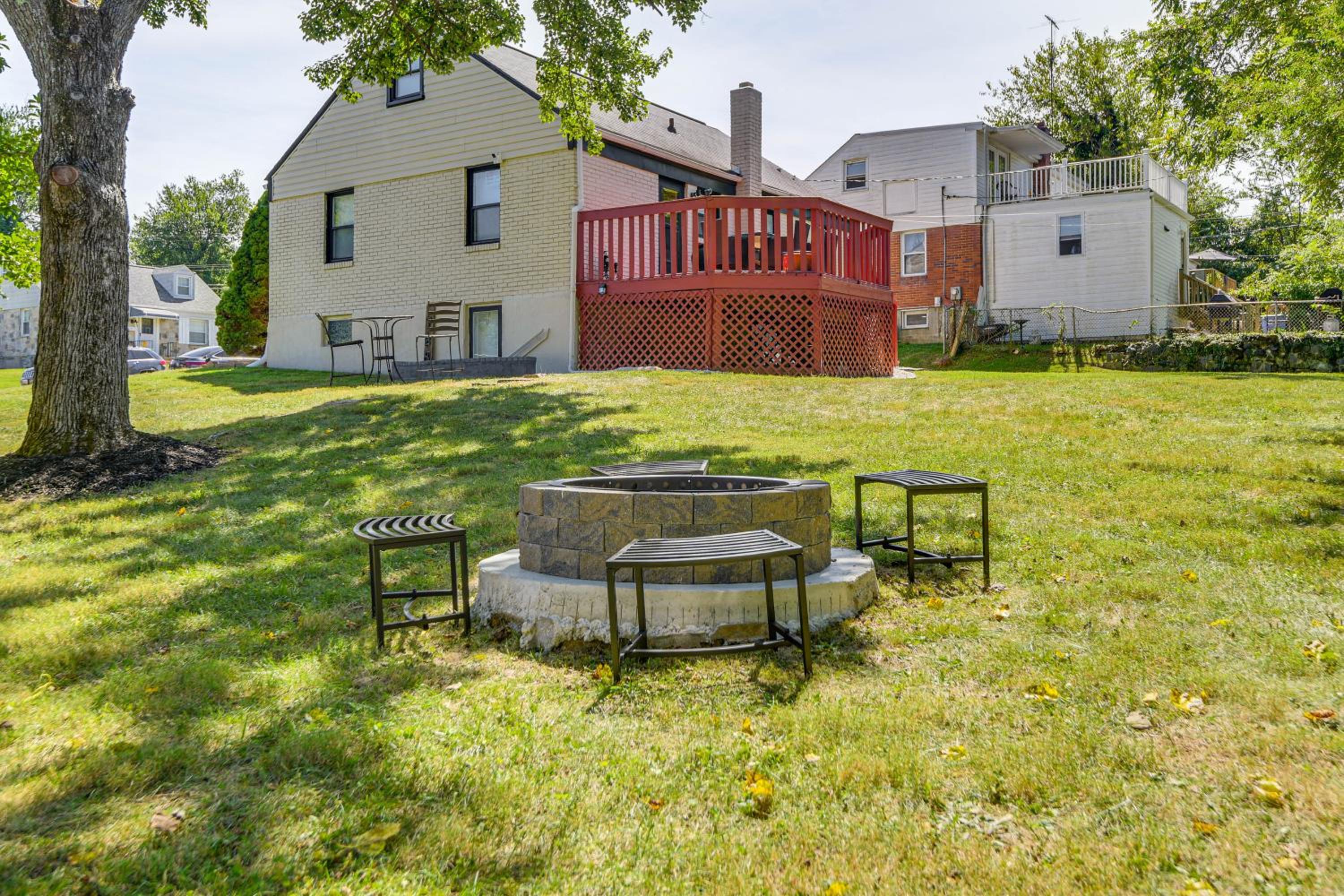 Global Staycation! Scenic Pikesville Family Home