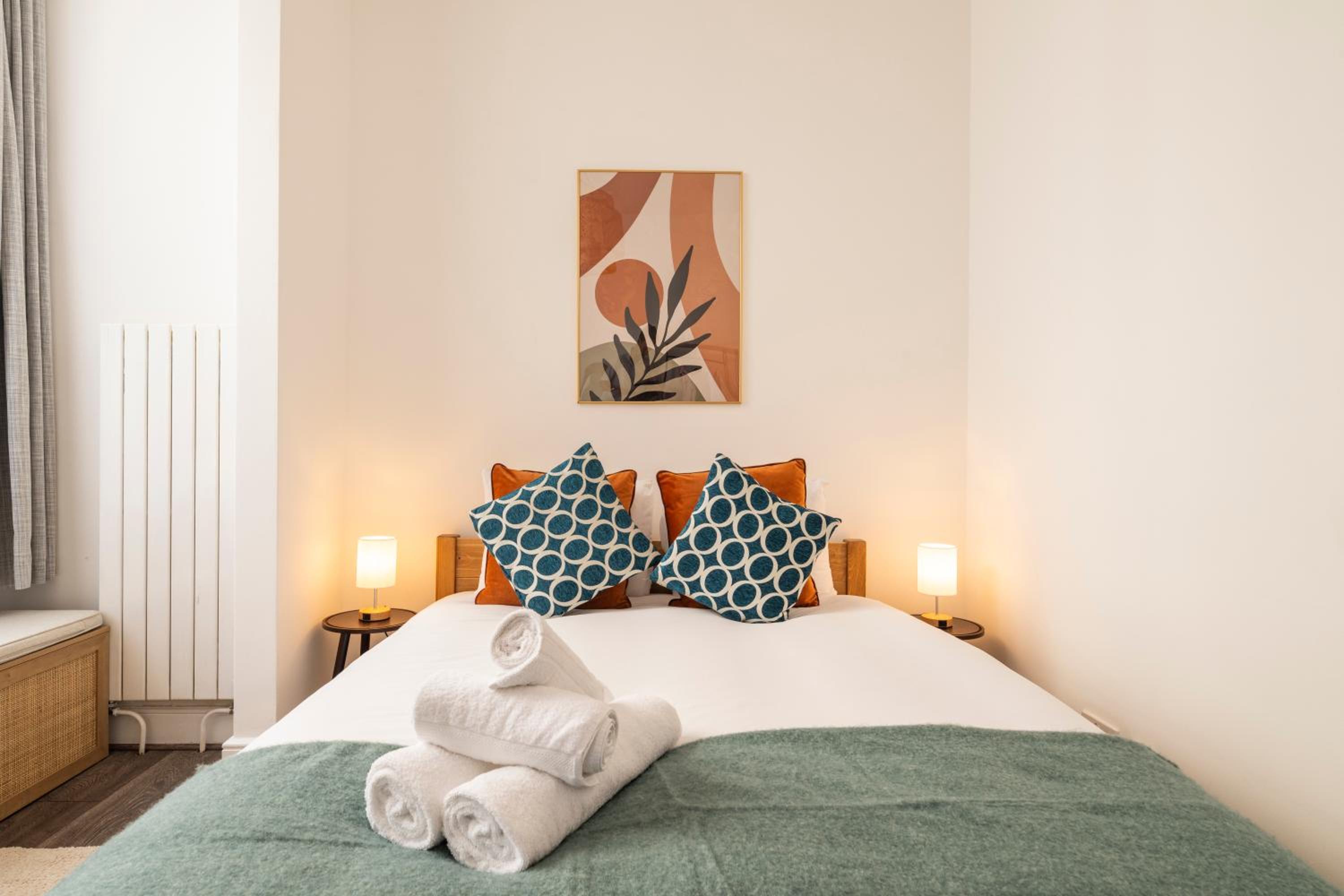2 BR - Elegant Chelsea Stay Near V&A and Hyde Park