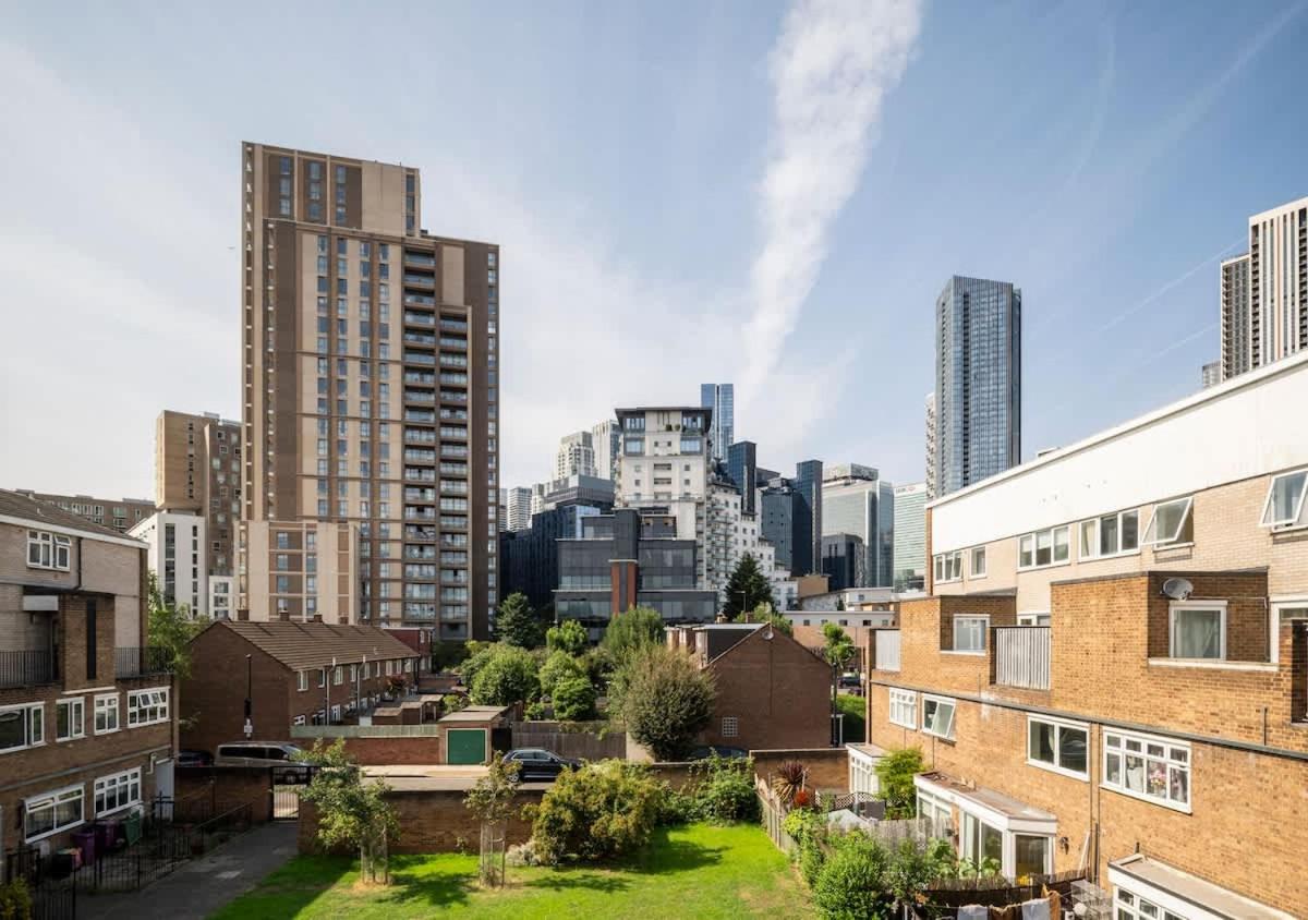 Canary Wharf Apt - Near DLR & Jubilee
