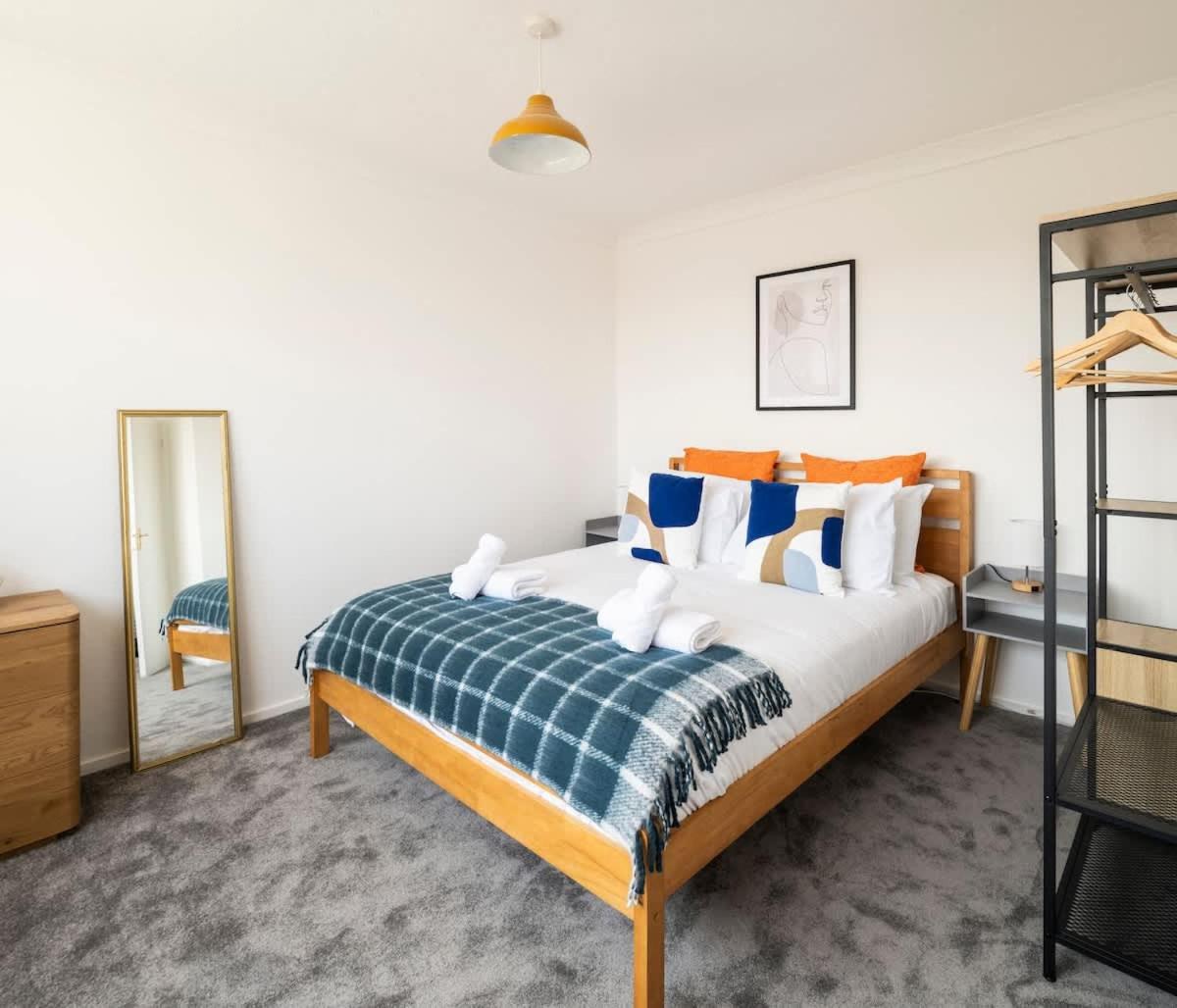 Canary Wharf Apt - Near DLR & Jubilee