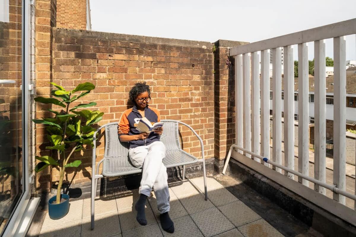 Canary Wharf Apt - Near DLR & Jubilee