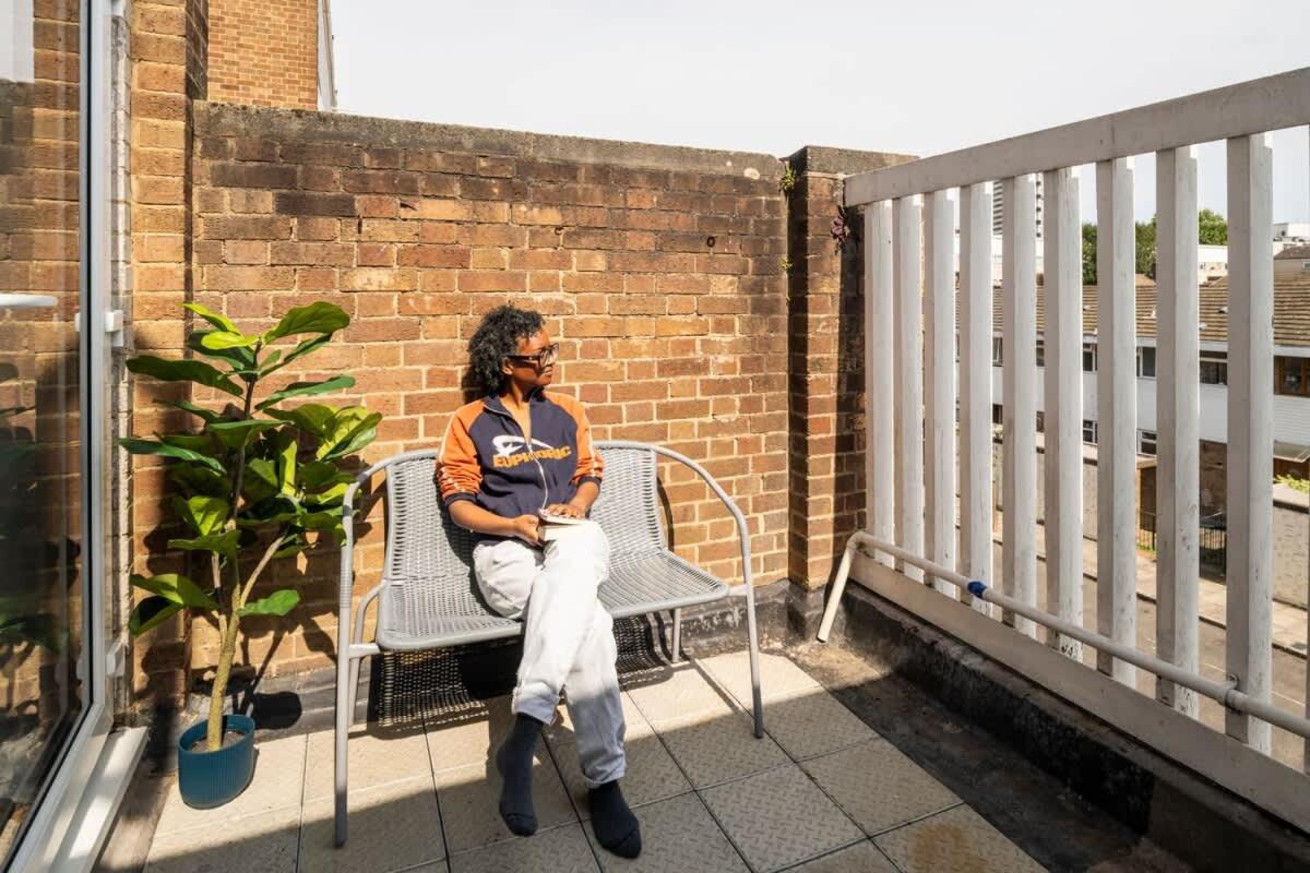 Canary Wharf Apt - Near DLR & Jubilee
