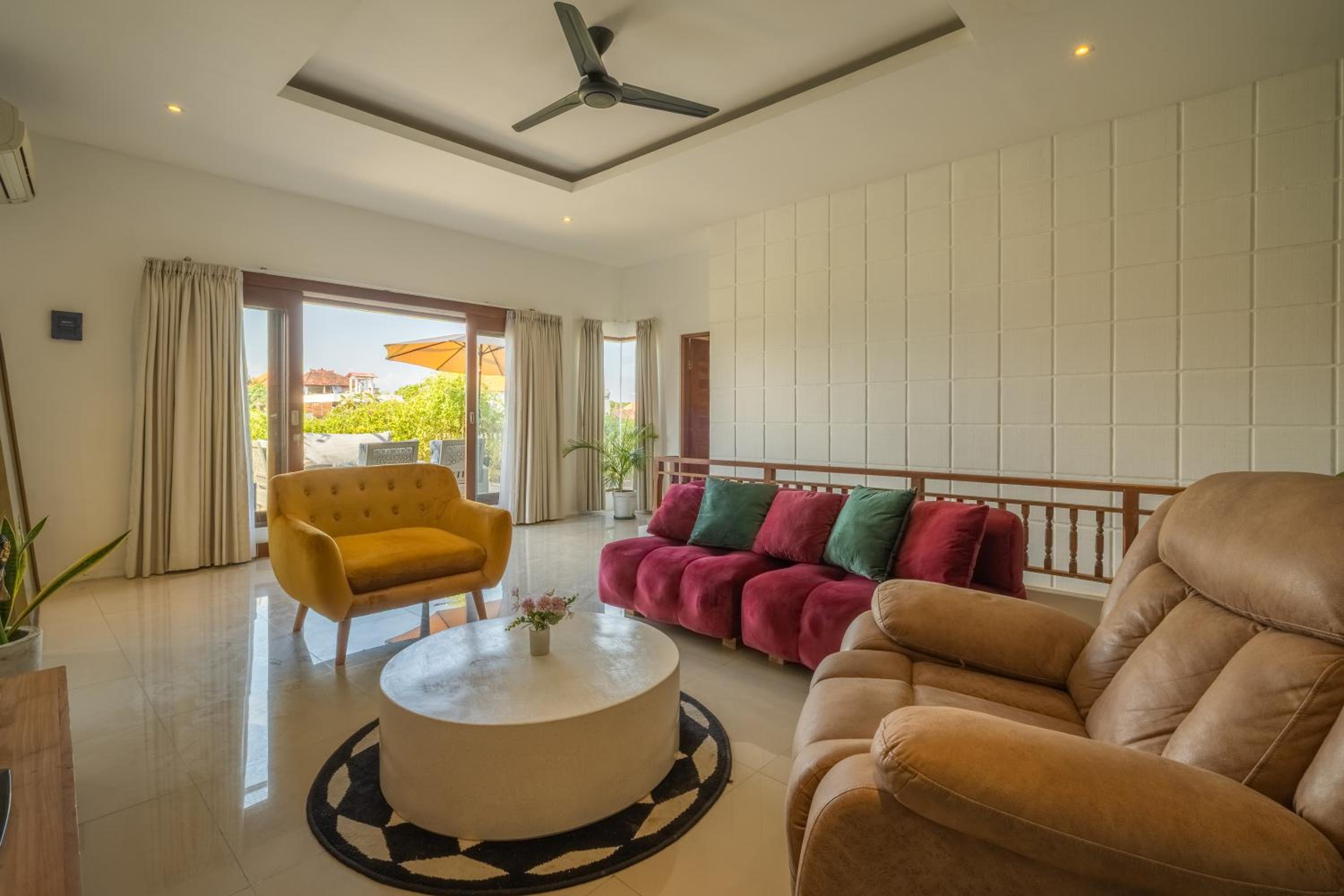 Modern 2-Bedroom Villa with Private Pool, 7m from Beach
