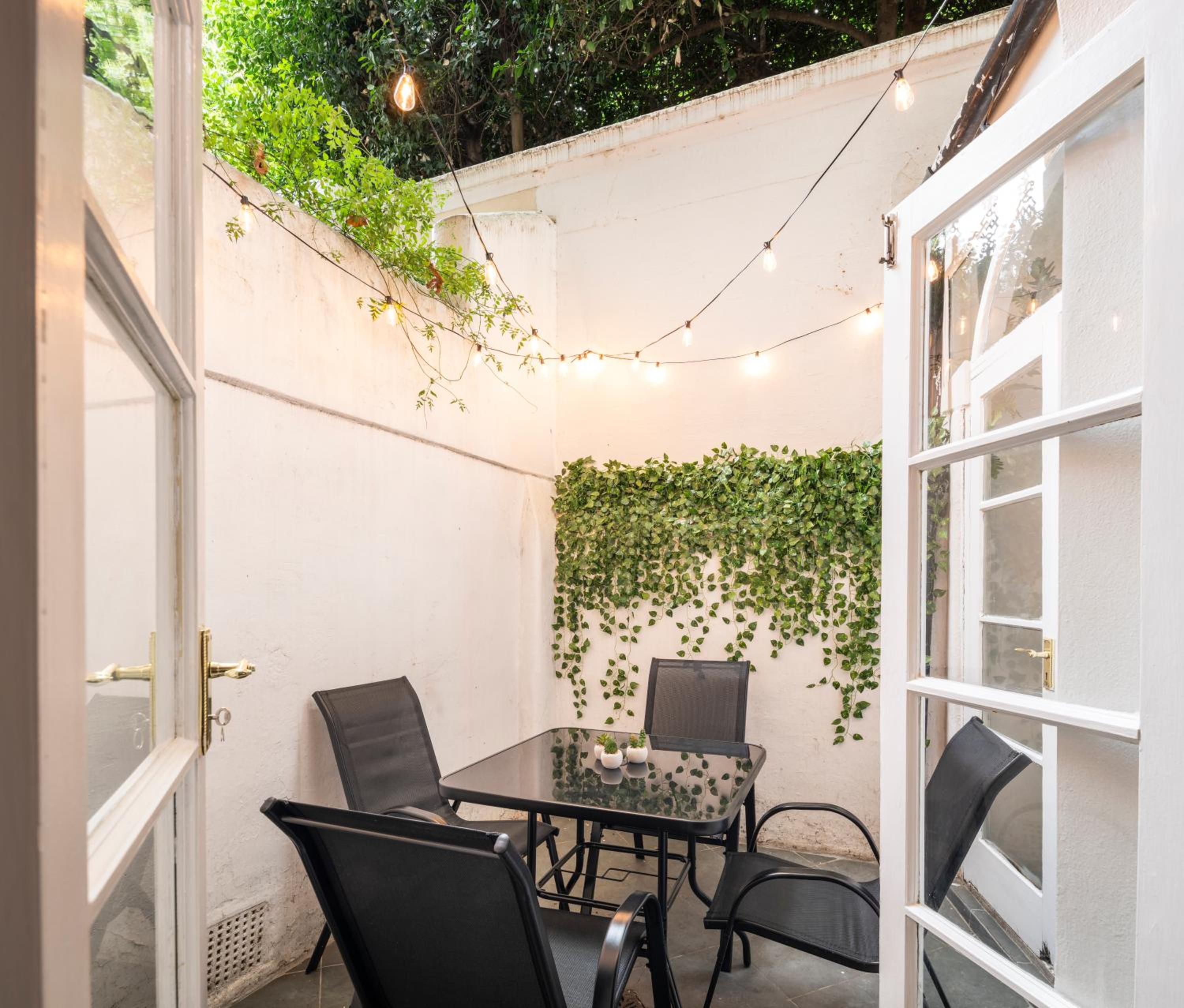 2 BR - Elegant Chelsea Stay Near V&A and Hyde Park